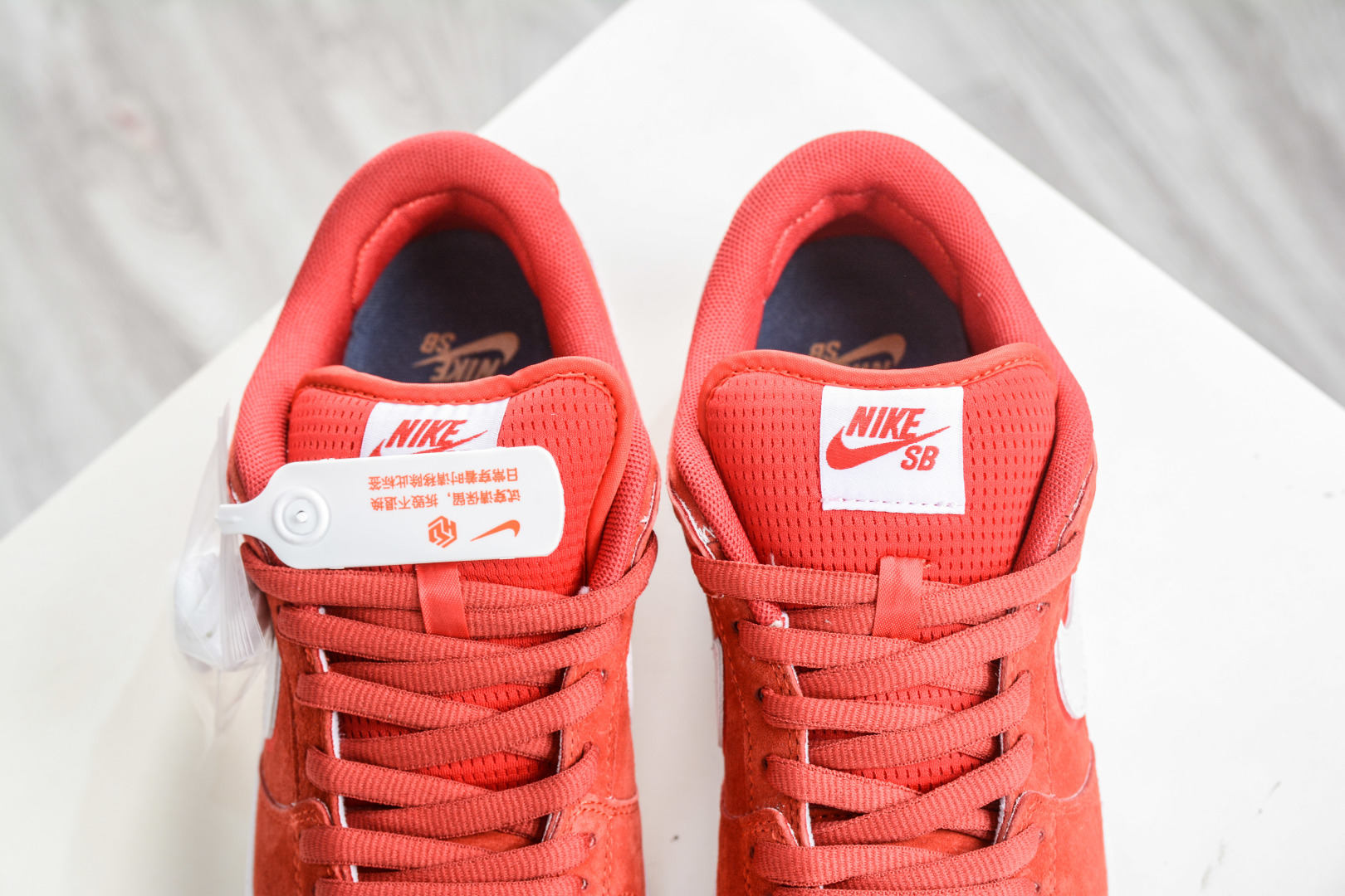 200 Nike Dunk SB Low 红白生胶 FZ1287-300-Chinese UA Cheap High Quatity Brand Clothes Bags handbags Sneakers wholesale wholesaler seller from China Factory suppliers Fashion Clothing Shoes best Quality Beautiful Price 200 Nike Dunk SB Low 红白生胶 FZ1287-300