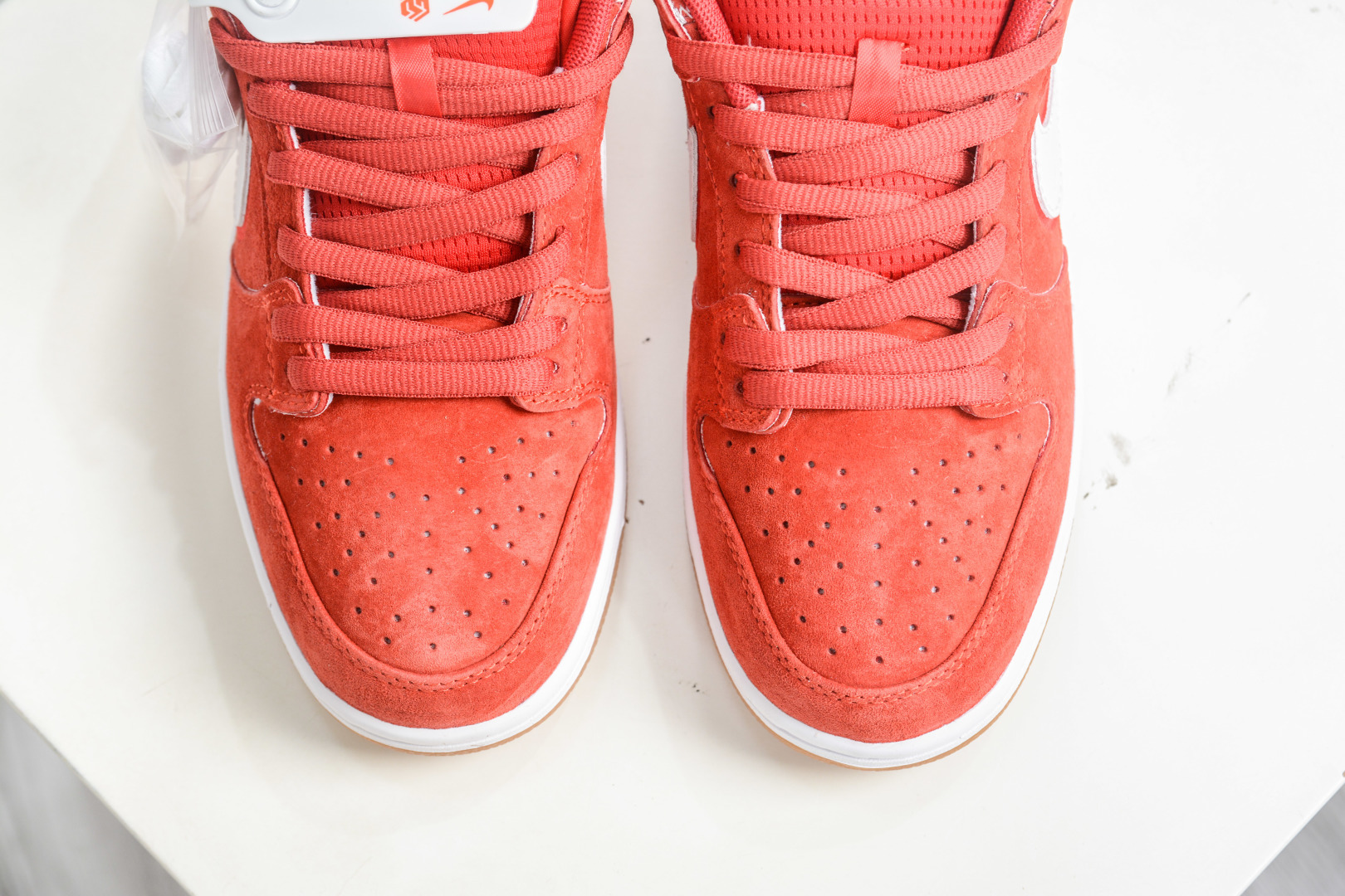 200 Nike Dunk SB Low 红白生胶 FZ1287-300-Chinese UA Cheap High Quatity Brand Clothes Bags handbags Sneakers wholesale wholesaler seller from China Factory suppliers Fashion Clothing Shoes best Quality Beautiful Price 200 Nike Dunk SB Low 红白生胶 FZ1287-300