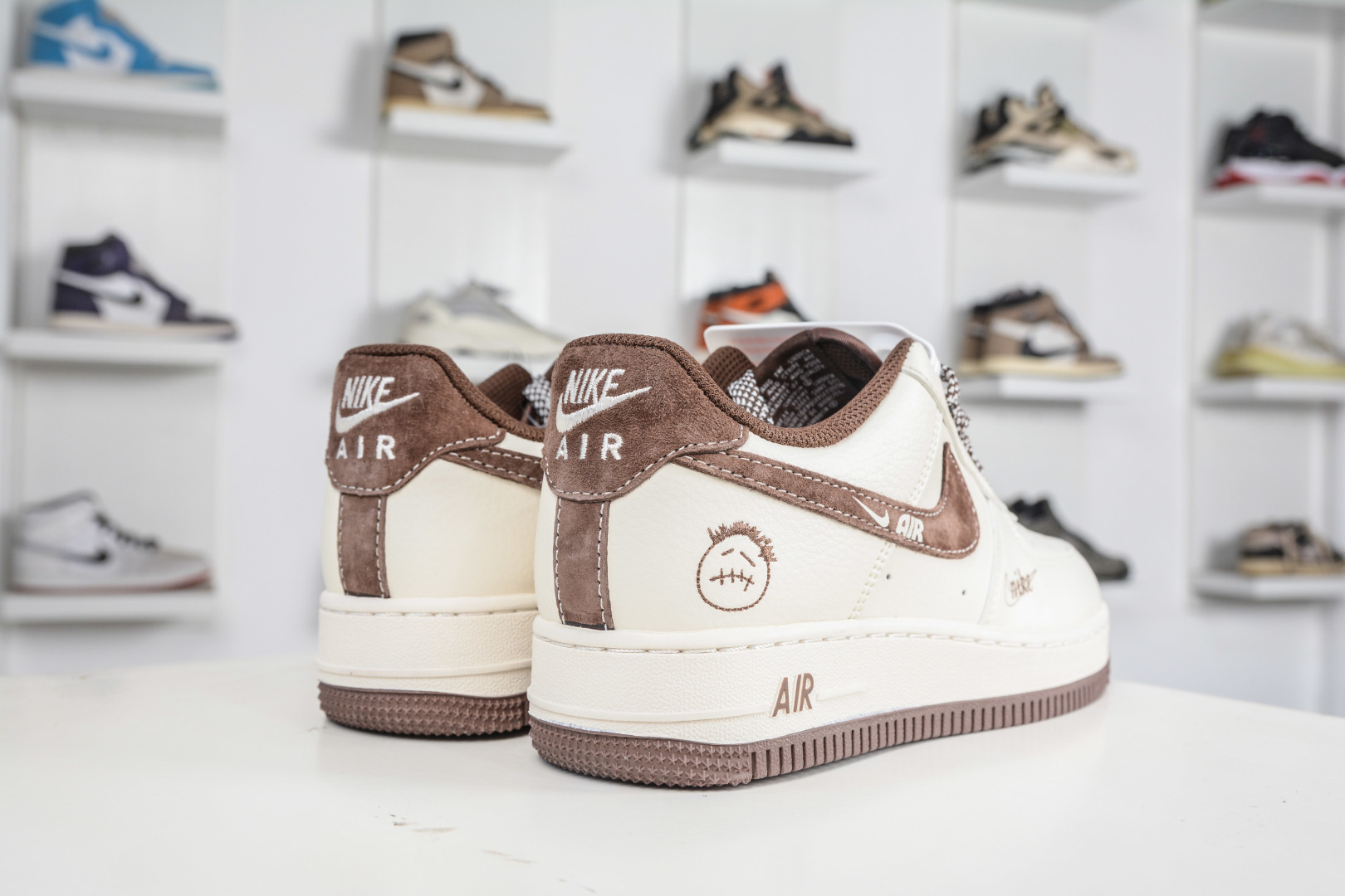 260 NIke Air Force 1 白棕 原楦头原纸板 XD9314-614-Chinese UA Cheap High Quatity Brand Clothes Bags handbags Sneakers wholesale wholesaler seller from China Factory suppliers Fashion Clothing Shoes best Quality Beautiful Price 260 NIke Air Force 1 白棕 原楦头原纸板 XD9314-614