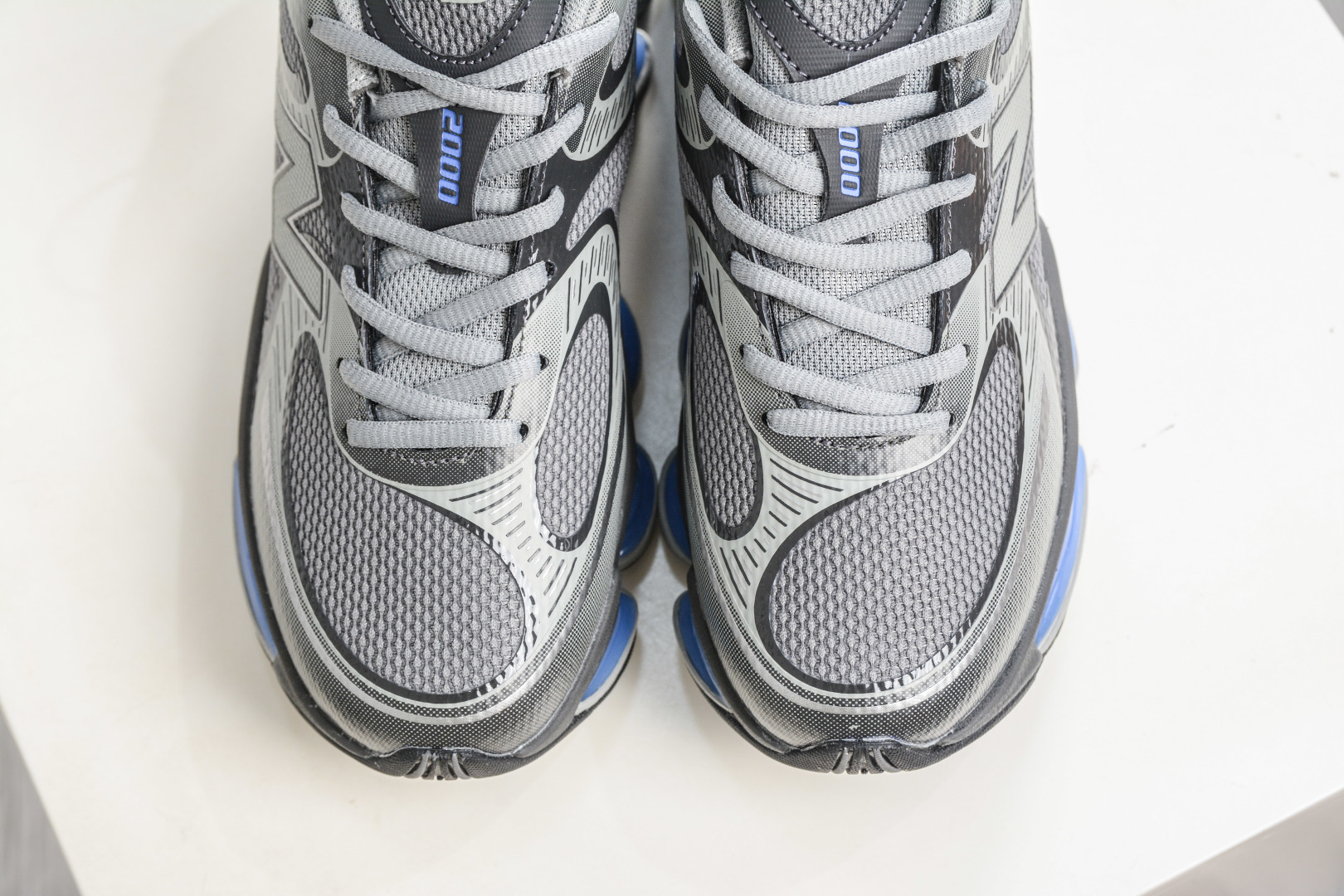 220 T版New Balance NB2000 舒适百搭防滑耐磨低帮 休闲跑步鞋 U20009MI