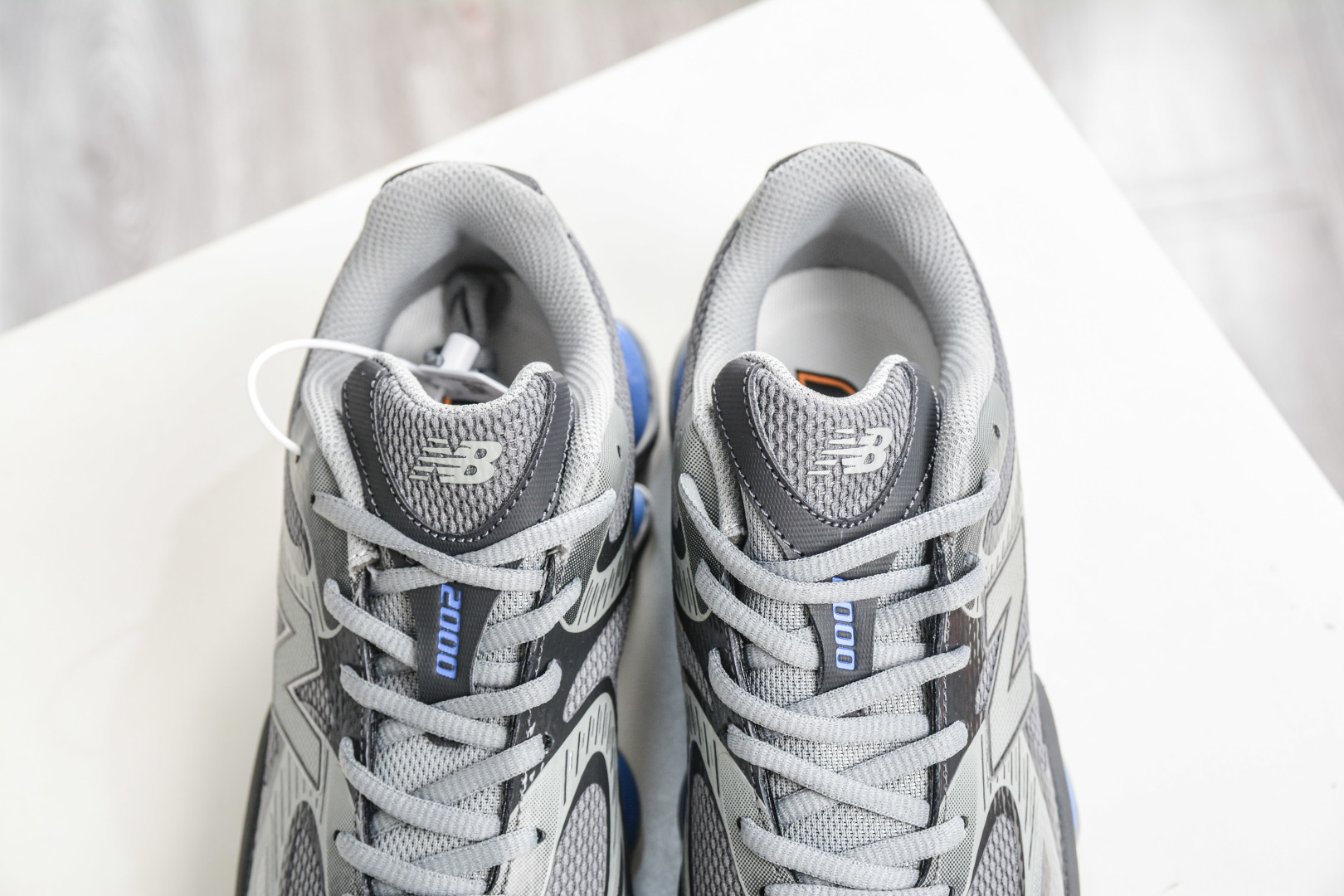 220 T版New Balance NB2000 舒适百搭防滑耐磨低帮 休闲跑步鞋 U20009MI