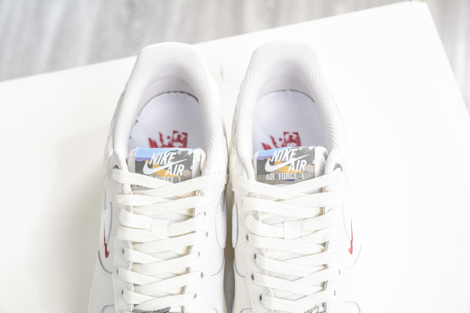 250 LJ版Nike Air Force 1 '07 Pegasus Pack 马年限定CNY新年款脱缰系列 舒适贴合 透气低帮板鞋 IQ1119-011-Chinese UA Cheap High Quatity Brand Clothes Bags handbags Sneakers wholesale wholesaler seller from China Factory suppliers Fashion Clothing Shoes best Quality Beautiful Price 250 LJ版Nike Air Force 1 '07 Pegasus Pack 马年限定CNY新年款脱缰系列 舒适贴合 透气低帮板鞋 IQ1119-011