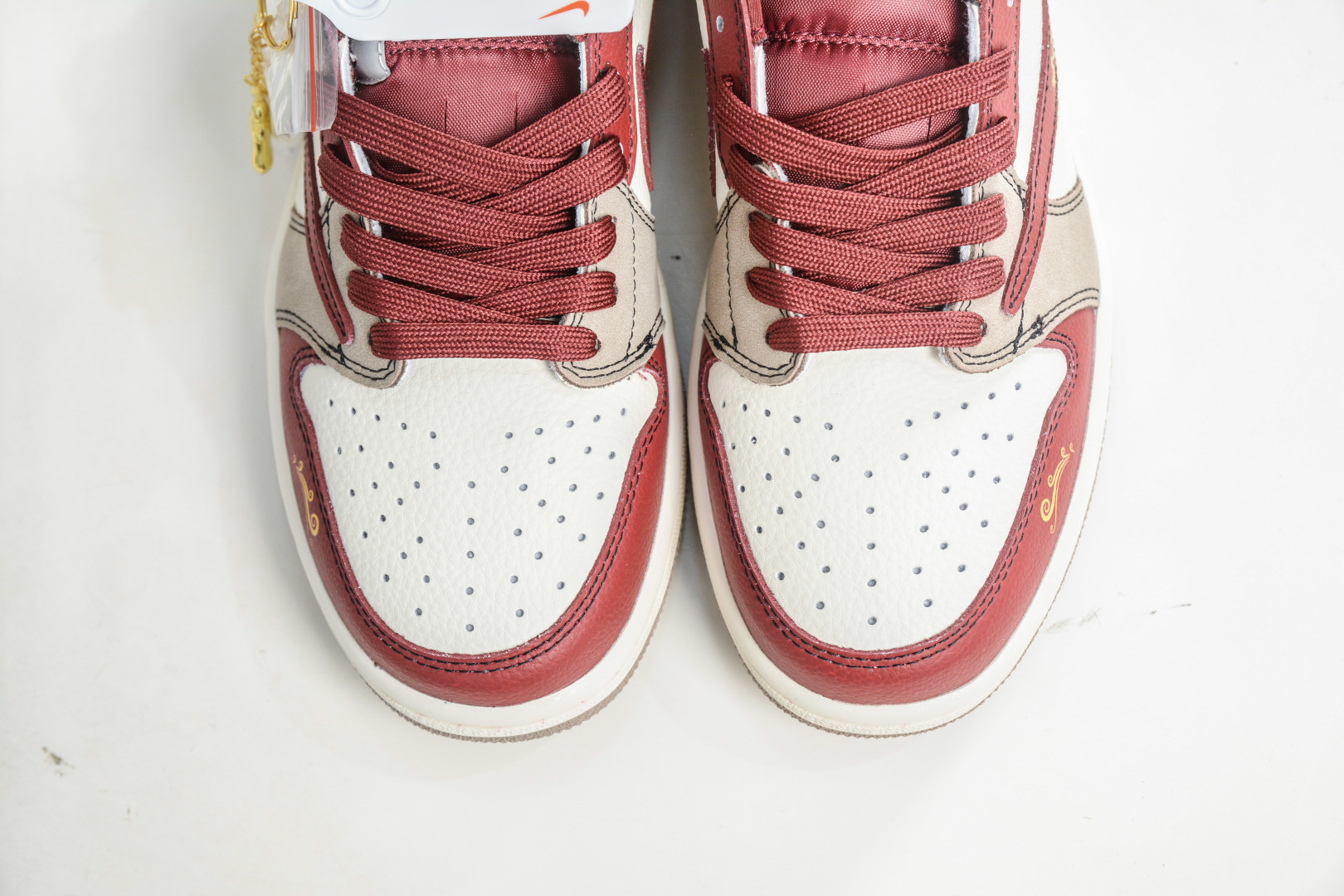 270 TS x Nike Air Jordan 1 Low 马年限定联名-米白红 XD1979-004-Chinese UA Cheap High Quatity Brand Clothes Bags handbags Sneakers wholesale wholesaler seller from China Factory suppliers Fashion Clothing Shoes best Quality Beautiful Price 270 TS x Nike Air Jordan 1 Low 马年限定联名-米白红 XD1979-004