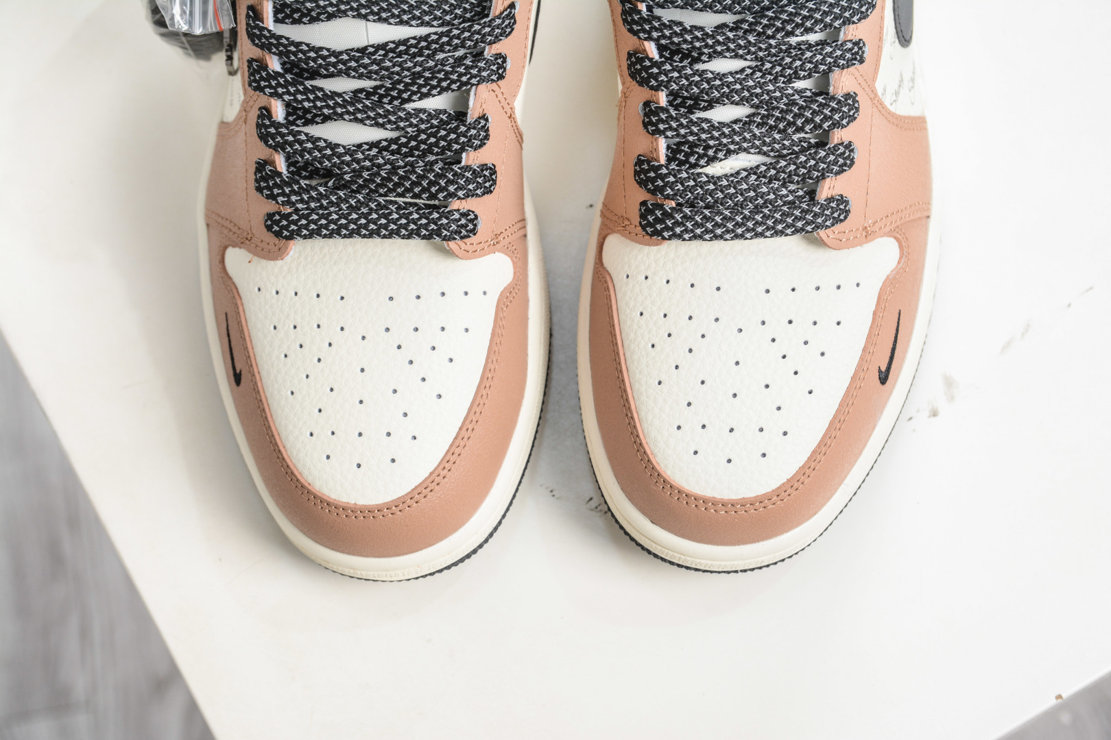 270 Air Jordan 1 Retro Low x Stussy 斯图西联名-米棕黑 LL8888-003-Chinese UA Cheap High Quatity Brand Clothes Bags handbags Sneakers wholesale wholesaler seller from China Factory suppliers Fashion Clothing Shoes best Quality Beautiful Price 270 Air Jordan 1 Retro Low x Stussy 斯图西联名-米棕黑 LL8888-003