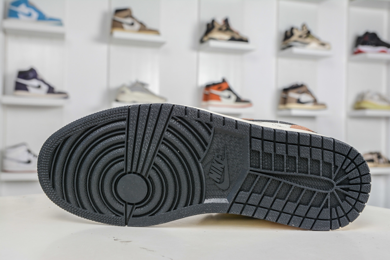 270 Air Jordan 1 Retro Low x Stussy 斯图西联名-米棕黑 LL8888-003-Chinese UA Cheap High Quatity Brand Clothes Bags handbags Sneakers wholesale wholesaler seller from China Factory suppliers Fashion Clothing Shoes best Quality Beautiful Price 270 Air Jordan 1 Retro Low x Stussy 斯图西联名-米棕黑 LL8888-003
