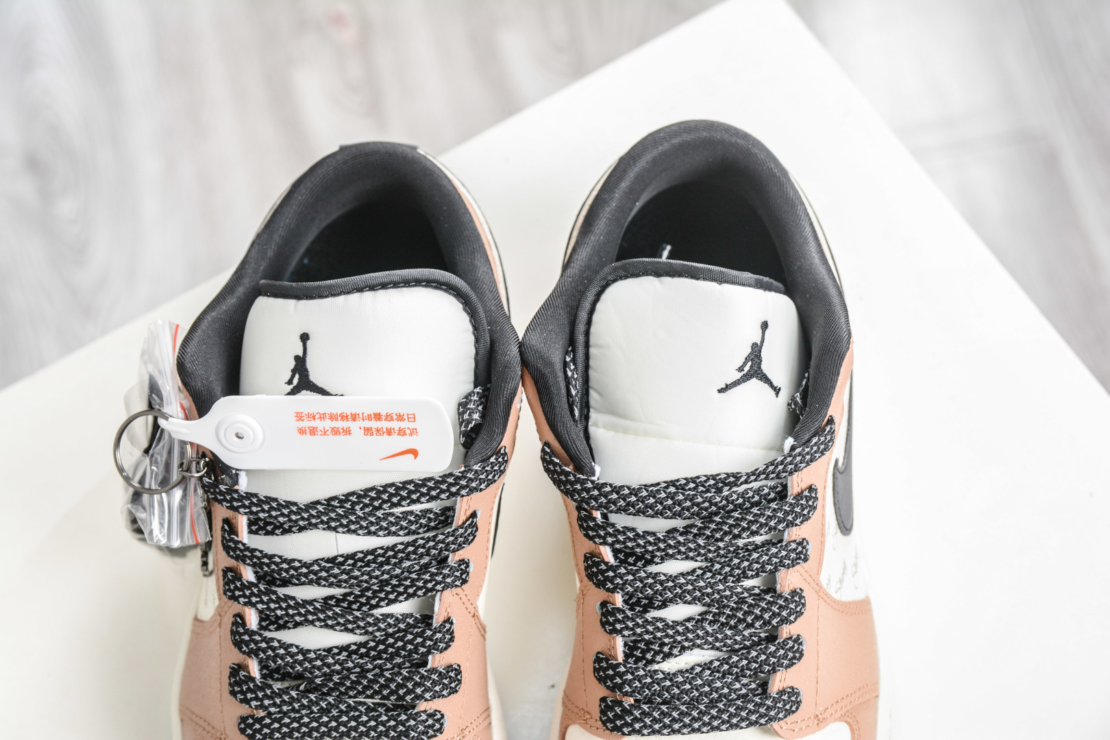 270 Air Jordan 1 Retro Low x Stussy 斯图西联名-米棕黑 LL8888-003-Chinese UA Cheap High Quatity Brand Clothes Bags handbags Sneakers wholesale wholesaler seller from China Factory suppliers Fashion Clothing Shoes best Quality Beautiful Price 270 Air Jordan 1 Retro Low x Stussy 斯图西联名-米棕黑 LL8888-003