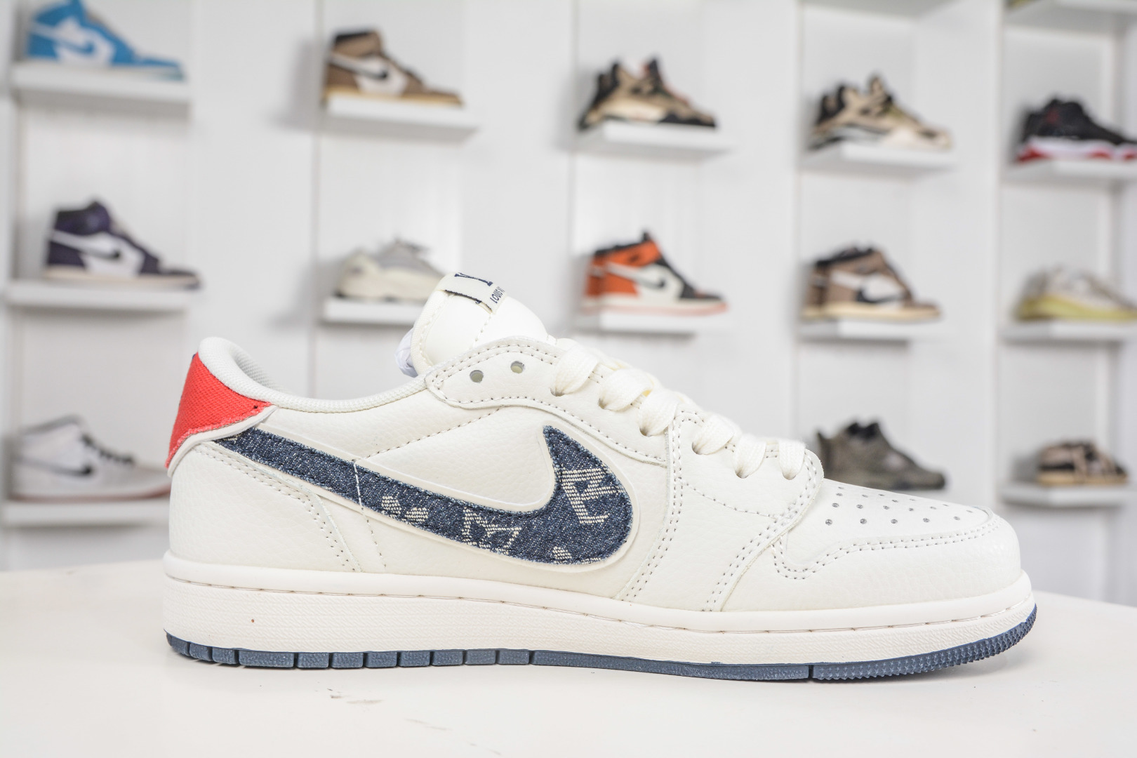 270 TS x Air Jordan x Louis Vuitton AJ1 Low 倒钩低帮LV联名-蓝红牛仔勾 JW1188-168-Chinese UA Cheap High Quatity Brand Clothes Bags handbags Sneakers wholesale wholesaler seller from China Factory suppliers Fashion Clothing Shoes best Quality Beautiful Price 270 TS x Air Jordan x Louis Vuitton AJ1 Low 倒钩低帮LV联名-蓝红牛仔勾 JW1188-168