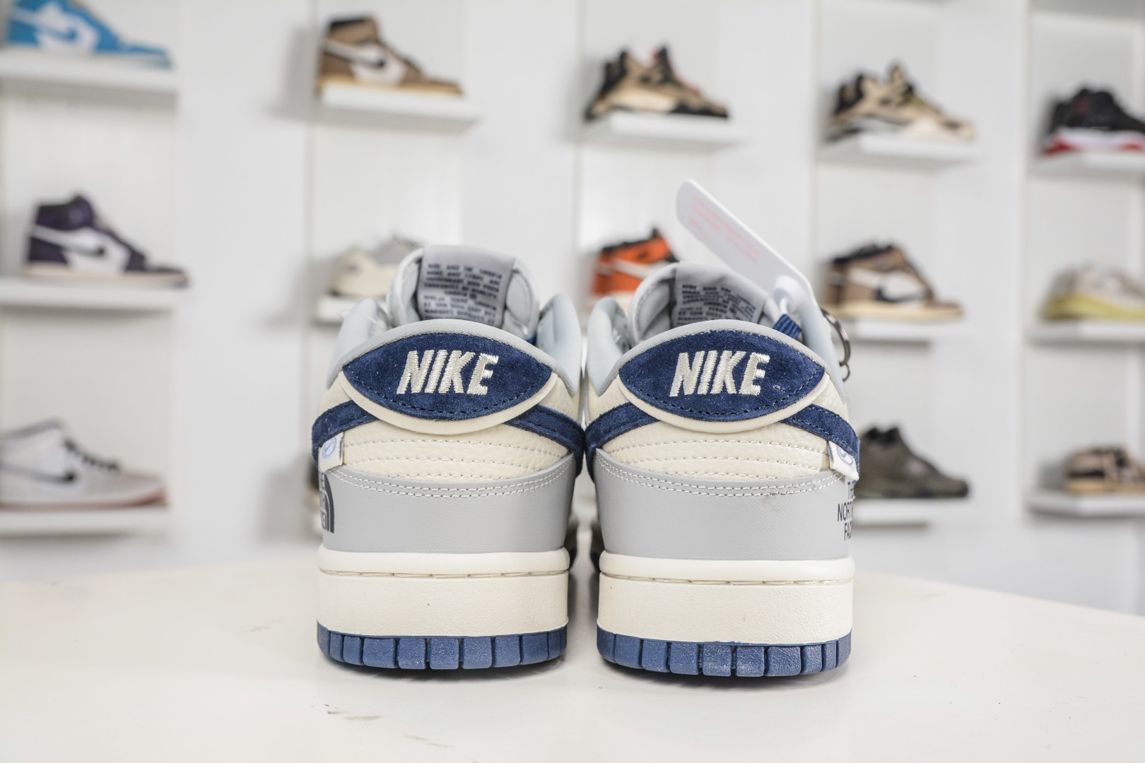 270 Nike SB Dunk Low x The North Face 北面联名-米灰深蓝勾 MN1688-109-Chinese UA Cheap High Quatity Brand Clothes Bags handbags Sneakers wholesale wholesaler seller from China Factory suppliers Fashion Clothing Shoes best Quality Beautiful Price 270 Nike SB Dunk Low x The North Face 北面联名-米灰深蓝勾 MN1688-109