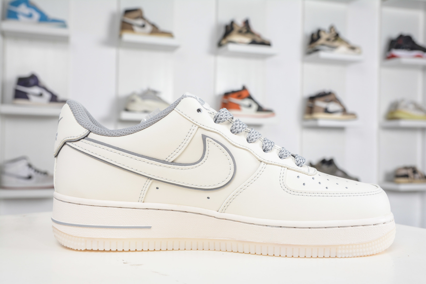 260 Nike Air Force 1 Low 07 米白灰 SM6668-133-Chinese UA Cheap High Quatity Brand Clothes Bags handbags Sneakers wholesale wholesaler seller from China Factory suppliers Fashion Clothing Shoes best Quality Beautiful Price 260 Nike Air Force 1 Low 07 米白灰 SM6668-133
