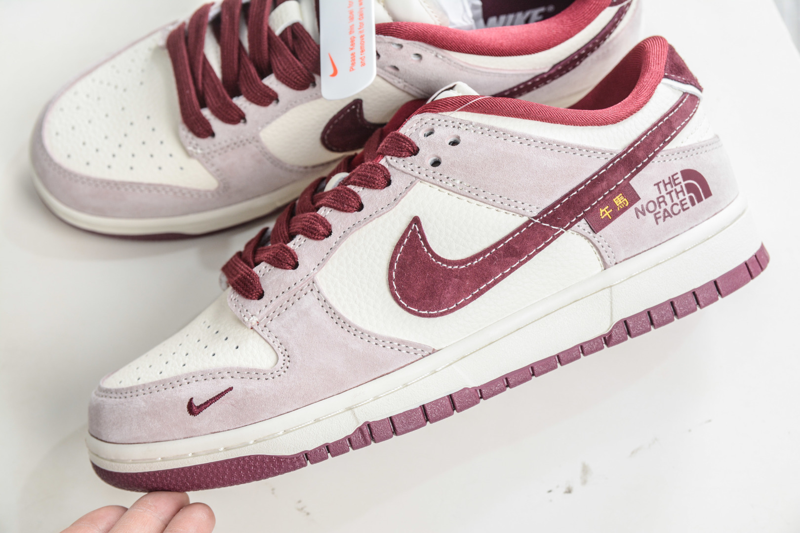 270 Nike SB Dunk Low x The North Face 北面联名马年限定-猪八红 DN3168-016