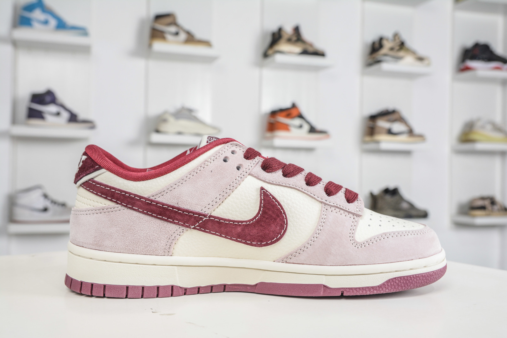 270 Nike SB Dunk Low x The North Face 北面联名马年限定-猪八红 DN3168-016