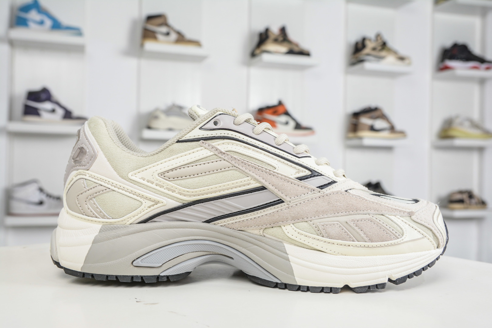 220 锐步Reebok Premier Road Ultra LTD 总理路跑系列低帮复古百搭休闲运动慢跑鞋