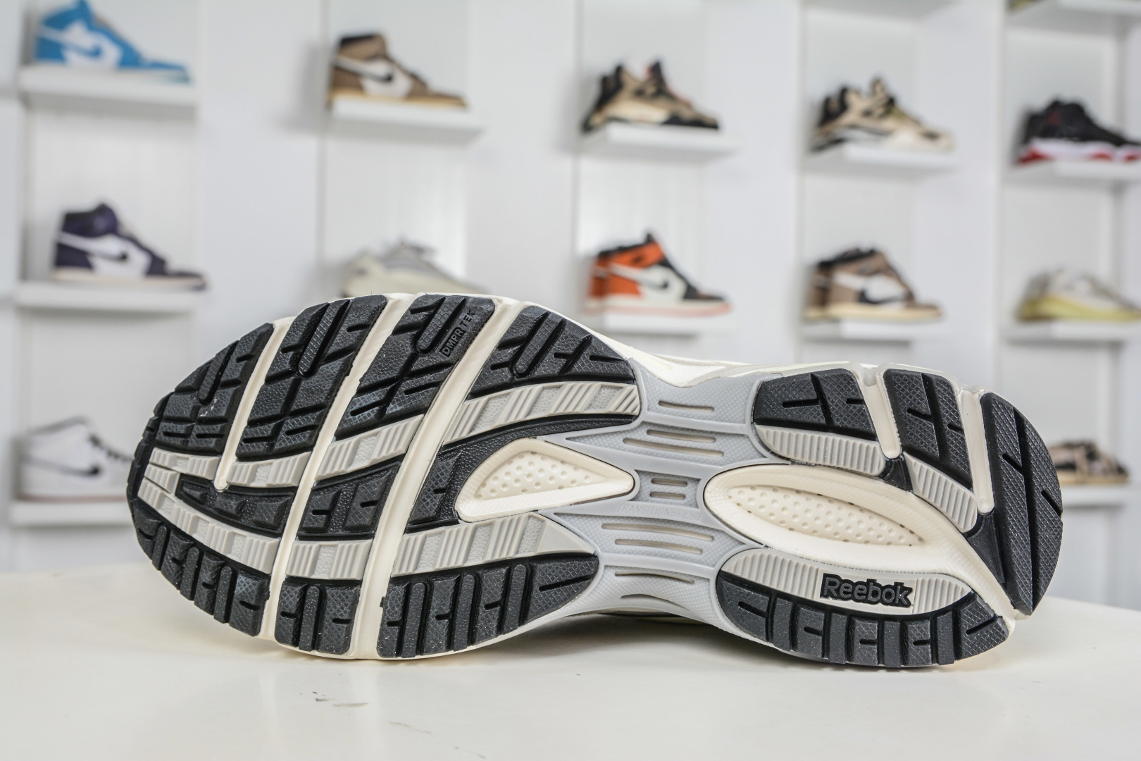 220 锐步Reebok Premier Road Ultra LTD 总理路跑系列低帮复古百搭休闲运动慢跑鞋