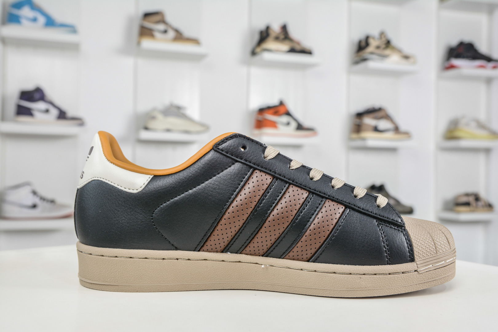 130 Adidas Originals Superstar 2025全新版本 贝壳头 JP9187-Chinese UA Cheap High Quatity Brand Clothes Bags handbags Sneakers wholesale wholesaler seller from China Factory suppliers Fashion Clothing Shoes best Quality Beautiful Price 130 Adidas Originals Superstar 2025全新版本 贝壳头 JP9187
