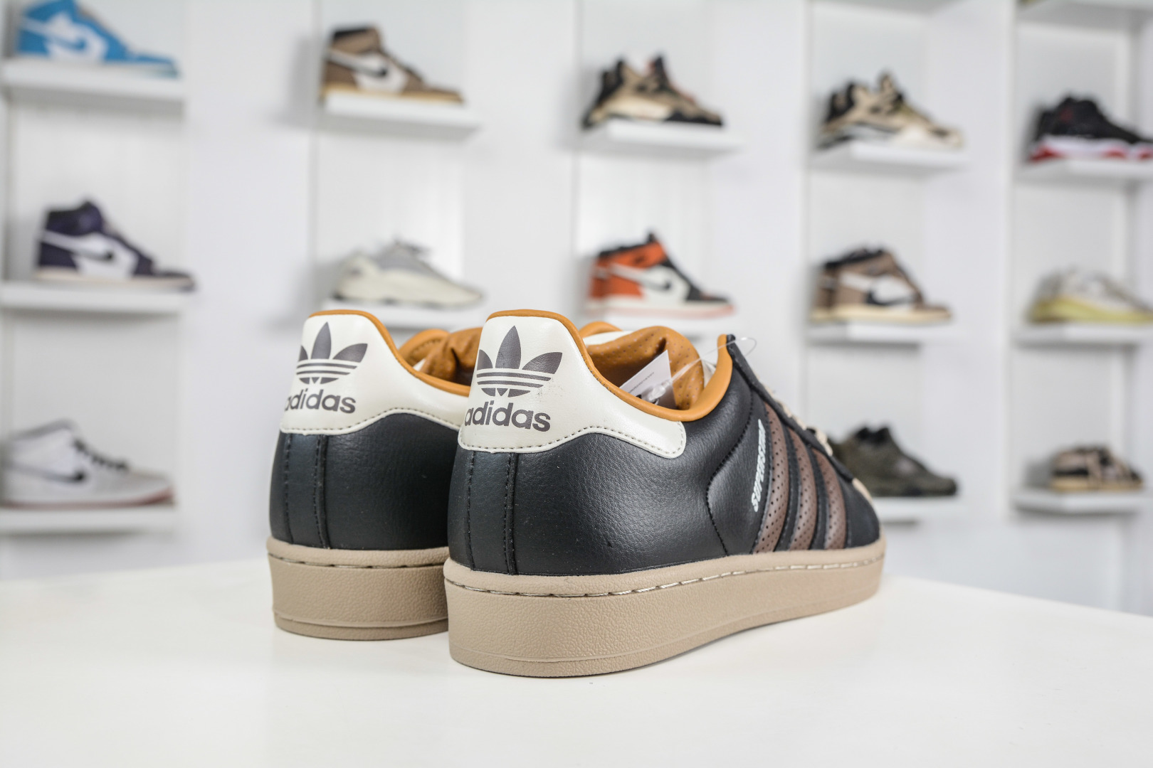 130 Adidas Originals Superstar 2025全新版本 贝壳头 JP9187-Chinese UA Cheap High Quatity Brand Clothes Bags handbags Sneakers wholesale wholesaler seller from China Factory suppliers Fashion Clothing Shoes best Quality Beautiful Price 130 Adidas Originals Superstar 2025全新版本 贝壳头 JP9187