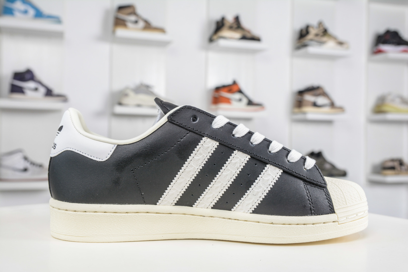 130 Adidas Originals Superstar 2025全新版本 贝壳头 ID4676