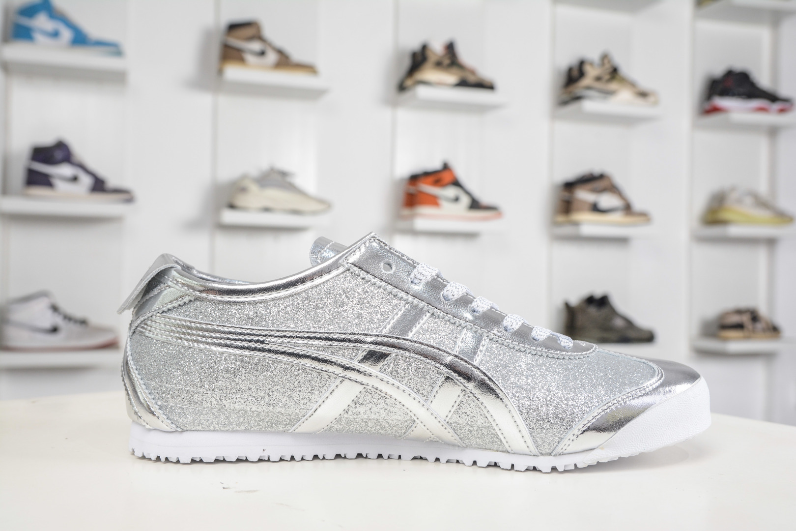 140 Asics 鬼冢虎 Mexico 66 VIN 印尼厂Oem原单材料 1183C480-021-Chinese UA Cheap High Quatity Brand Clothes Bags handbags Sneakers wholesale wholesaler seller from China Factory suppliers Fashion Clothing Shoes best Quality Beautiful Price 140 Asics 鬼冢虎 Mexico 66 VIN 印尼厂Oem原单材料 1183C480-021