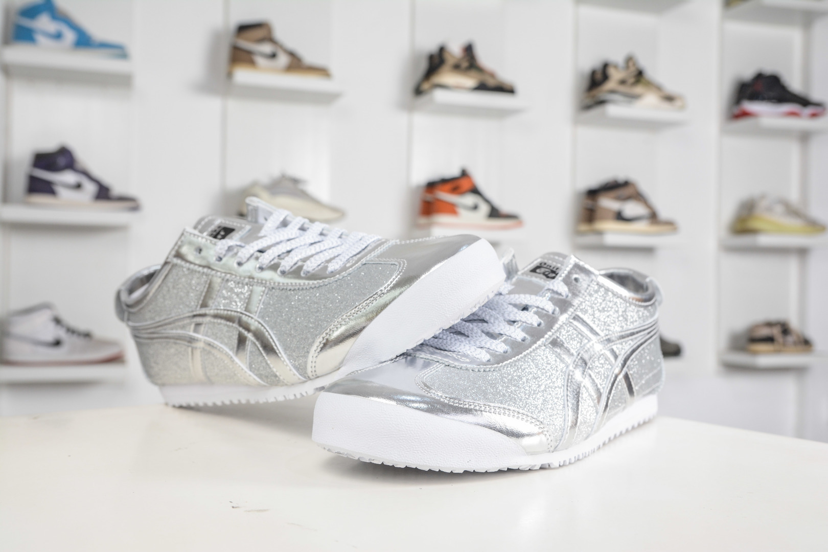 140 Asics 鬼冢虎 Mexico 66 VIN 印尼厂Oem原单材料 1183C480-021-Chinese UA Cheap High Quatity Brand Clothes Bags handbags Sneakers wholesale wholesaler seller from China Factory suppliers Fashion Clothing Shoes best Quality Beautiful Price 140 Asics 鬼冢虎 Mexico 66 VIN 印尼厂Oem原单材料 1183C480-021
