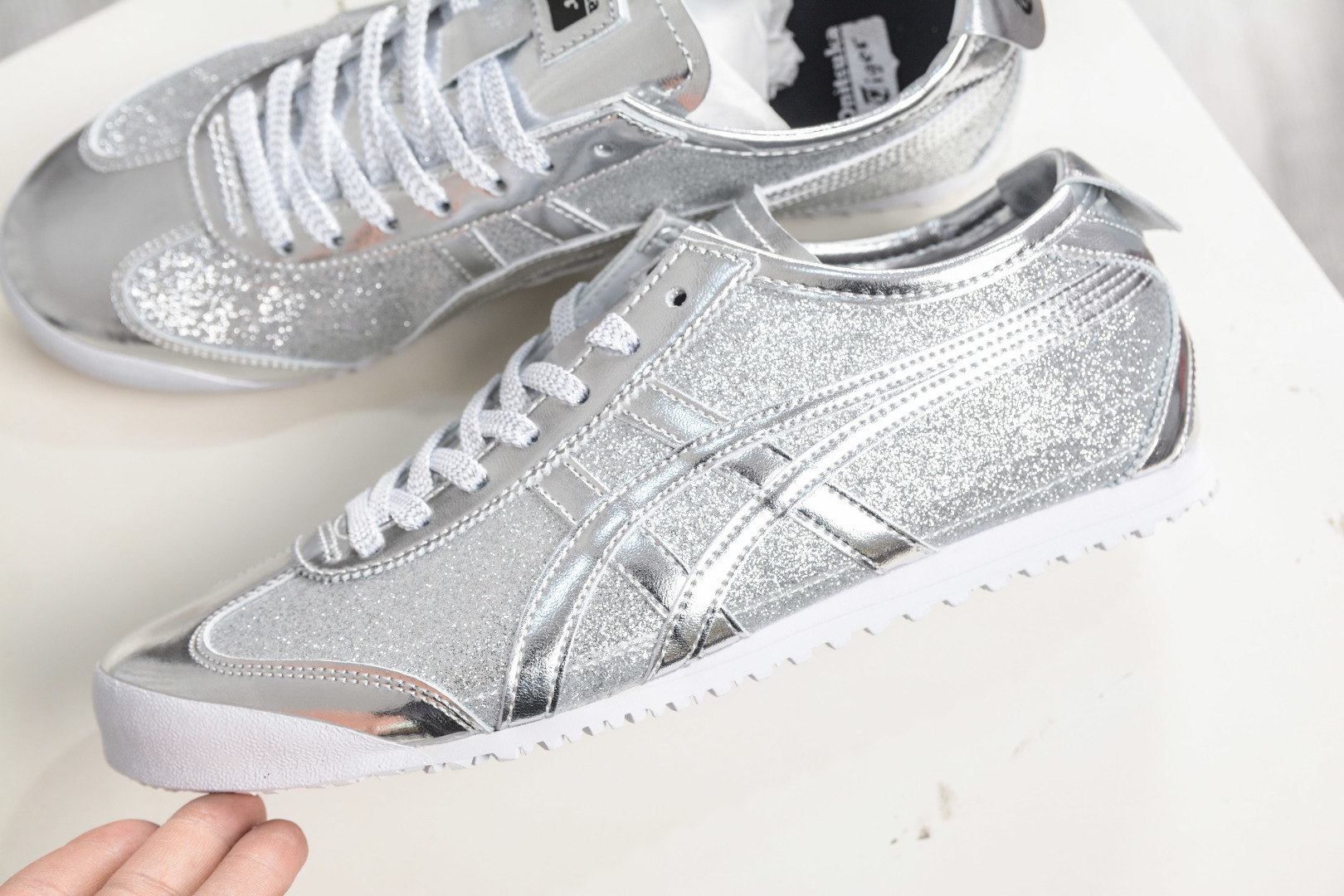140 Asics 鬼冢虎 Mexico 66 VIN 印尼厂Oem原单材料 1183C480-021-Chinese UA Cheap High Quatity Brand Clothes Bags handbags Sneakers wholesale wholesaler seller from China Factory suppliers Fashion Clothing Shoes best Quality Beautiful Price 140 Asics 鬼冢虎 Mexico 66 VIN 印尼厂Oem原单材料 1183C480-021