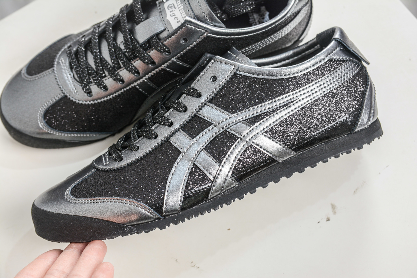 140 Asics 鬼冢虎 Mexico 66 VIN 印尼厂Oem原单材料 1183C480-001-Chinese UA Cheap High Quatity Brand Clothes Bags handbags Sneakers wholesale wholesaler seller from China Factory suppliers Fashion Clothing Shoes best Quality Beautiful Price 140 Asics 鬼冢虎 Mexico 66 VIN 印尼厂Oem原单材料 1183C480-001