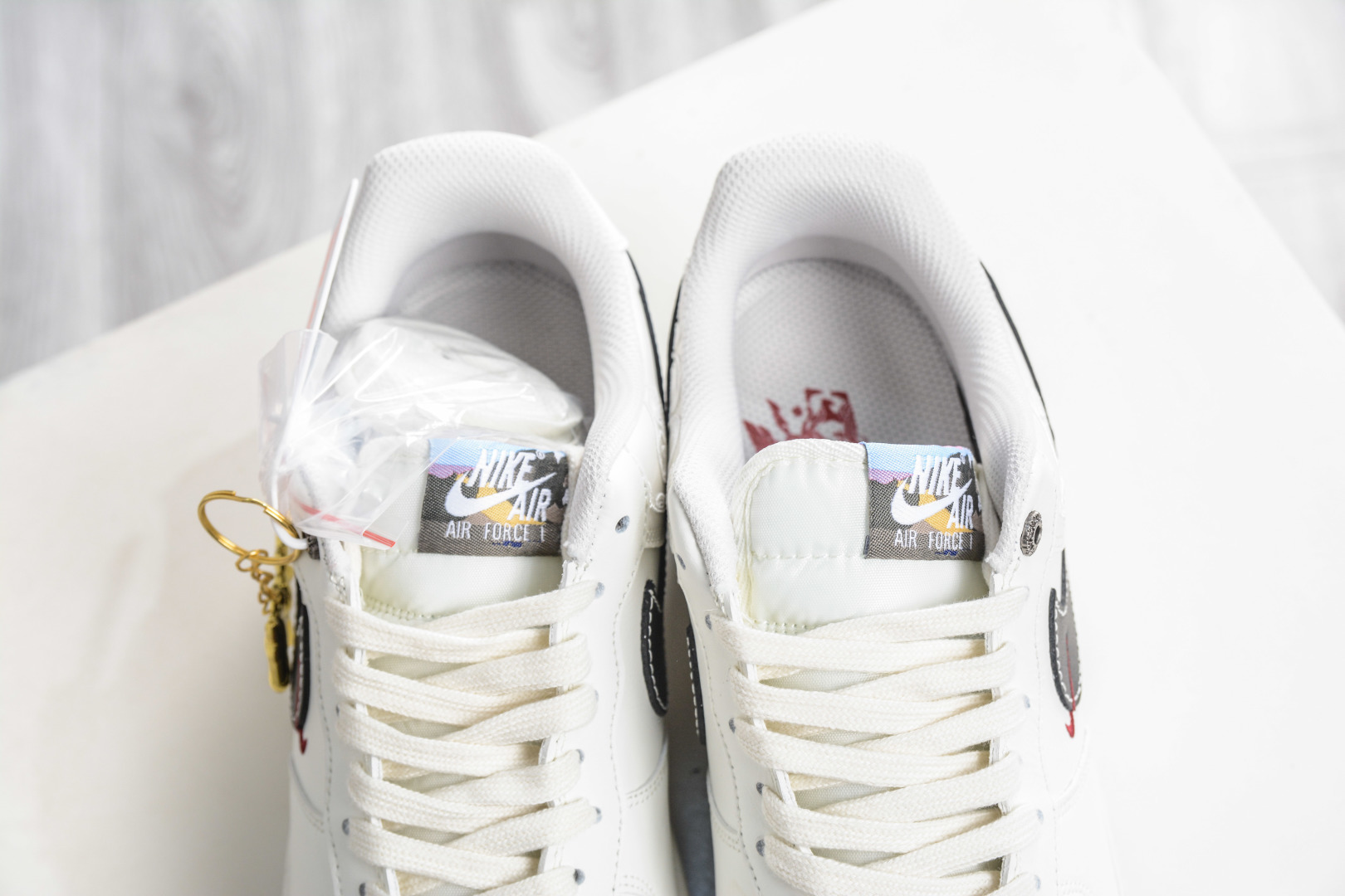 260 NIke Air Force 1 '07 Low 马年限定 经典黑飞马 DD1982-347-Chinese UA Cheap High Quatity Brand Clothes Bags handbags Sneakers wholesale wholesaler seller from China Factory suppliers Fashion Clothing Shoes best Quality Beautiful Price 260 NIke Air Force 1 '07 Low 马年限定 经典黑飞马 DD1982-347