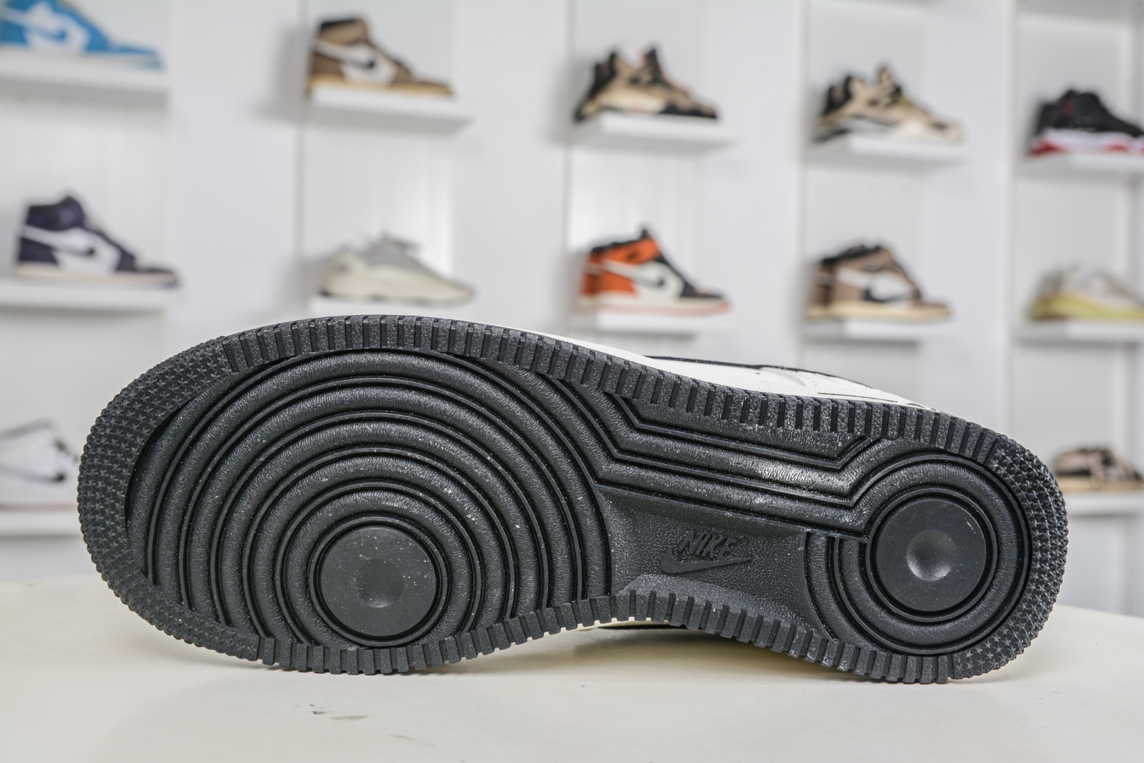 260 NIke Air Force 1 '07 Low 马年限定 经典黑飞马 DD1982-347-Chinese UA Cheap High Quatity Brand Clothes Bags handbags Sneakers wholesale wholesaler seller from China Factory suppliers Fashion Clothing Shoes best Quality Beautiful Price 260 NIke Air Force 1 '07 Low 马年限定 经典黑飞马 DD1982-347