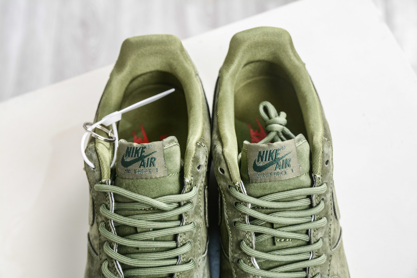260 Nike Air Force 1 Low 07 x Supreme SUP联名-猪八绿色 DF018-117-Chinese UA Cheap High Quatity Brand Clothes Bags handbags Sneakers wholesale wholesaler seller from China Factory suppliers Fashion Clothing Shoes best Quality Beautiful Price 260 Nike Air Force 1 Low 07 x Supreme SUP联名-猪八绿色 DF018-117