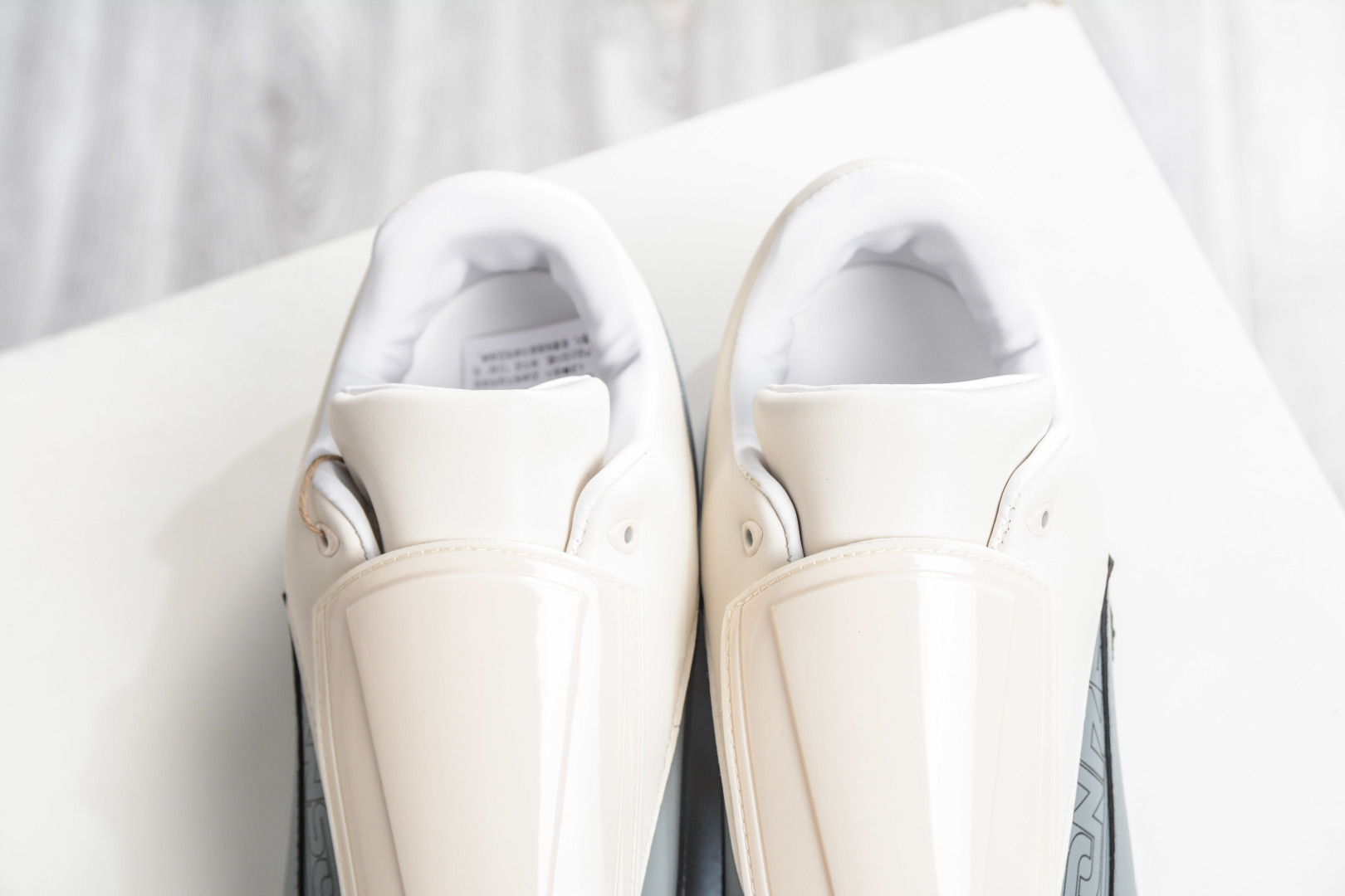 260 RAF SIMONS CYLON-21 潮流运动 圆头系带 低帮休闲鞋采用光滑皮革 HR740009L-330-Chinese UA Cheap High Quatity Brand Clothes Bags handbags Sneakers wholesale wholesaler seller from China Factory suppliers Fashion Clothing Shoes best Quality Beautiful Price 260 RAF SIMONS CYLON-21 潮流运动 圆头系带 低帮休闲鞋采用光滑皮革 HR740009L-330