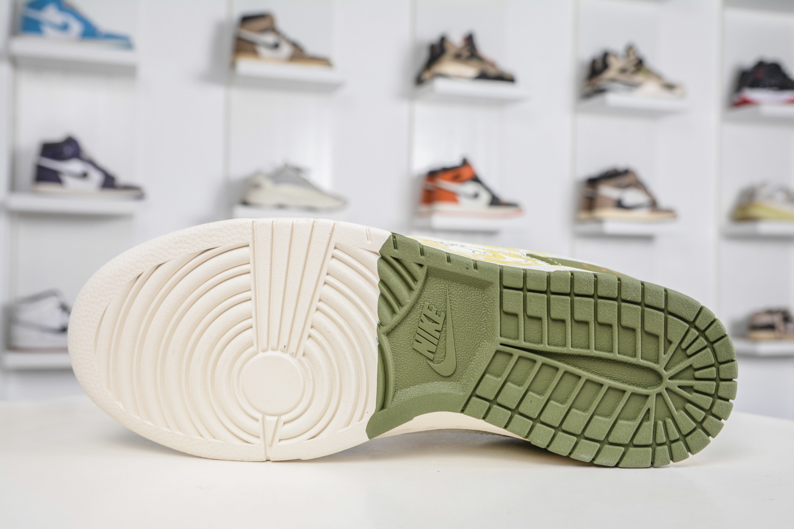 270 Nike SB Dunk Low x GUCCI 古驰马年限定联名-米白绿 SD6888-106-Chinese UA Cheap High Quatity Brand Clothes Bags handbags Sneakers wholesale wholesaler seller from China Factory suppliers Fashion Clothing Shoes best Quality Beautiful Price 270 Nike SB Dunk Low x GUCCI 古驰马年限定联名-米白绿 SD6888-106