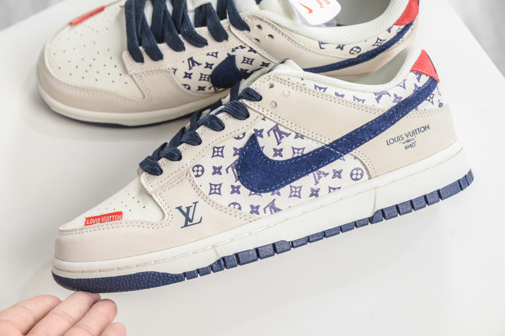 270 Nike SB Dunk Low x Louis Vuitton LV联名-米白蓝红 DN3168-020-Chinese UA Cheap High Quatity Brand Clothes Bags handbags Sneakers wholesale wholesaler seller from China Factory suppliers Fashion Clothing Shoes best Quality Beautiful Price 270 Nike SB Dunk Low x Louis Vuitton LV联名-米白蓝红 DN3168-020