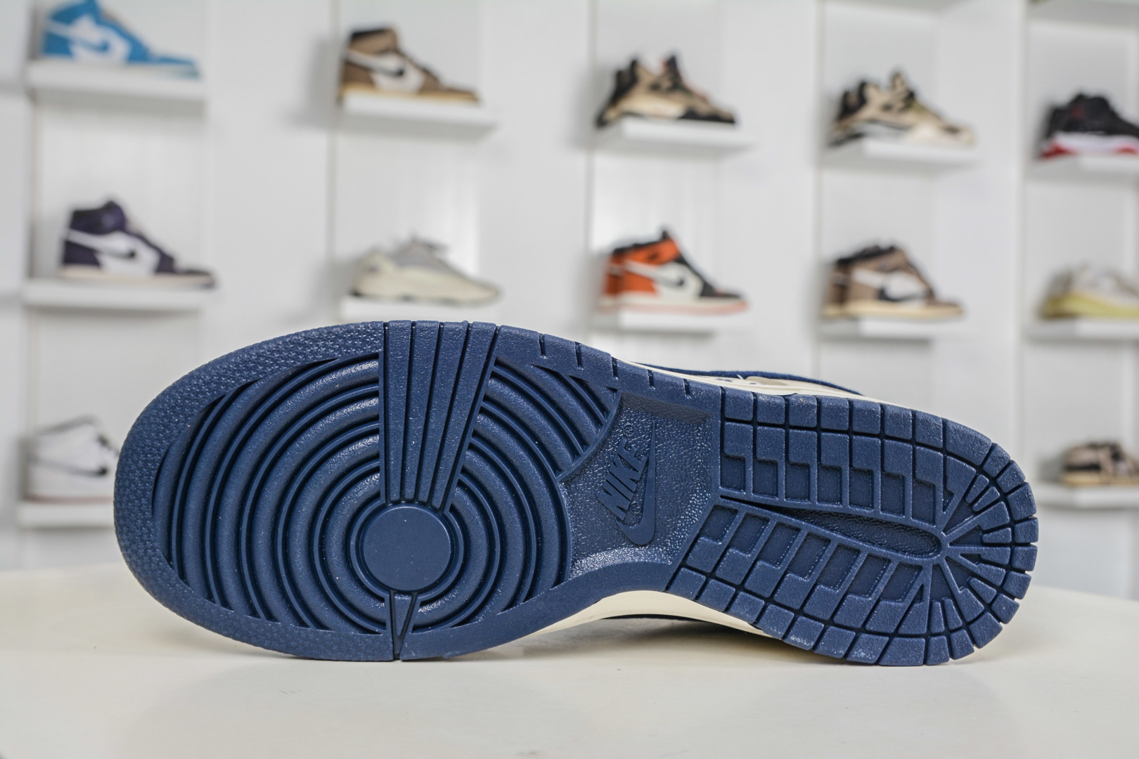 270 Nike SB Dunk Low x Louis Vuitton LV联名-米白蓝红 DN3168-020-Chinese UA Cheap High Quatity Brand Clothes Bags handbags Sneakers wholesale wholesaler seller from China Factory suppliers Fashion Clothing Shoes best Quality Beautiful Price 270 Nike SB Dunk Low x Louis Vuitton LV联名-米白蓝红 DN3168-020