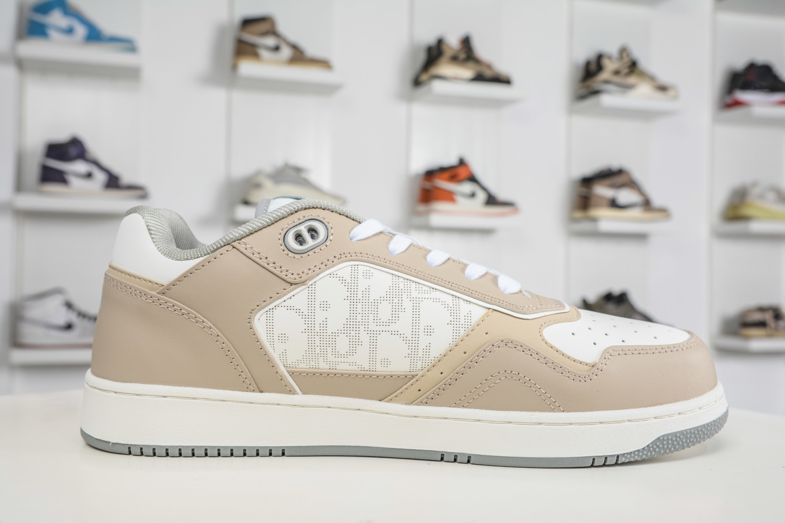 210 迪奥/Dior B27 Oblique Galaxy Low Sneakers B27系列低帮复古真皮百搭运动休闲板鞋 3SN272ZIR1-Chinese UA Cheap High Quatity Brand Clothes Bags handbags Sneakers wholesale wholesaler seller from China Factory suppliers Fashion Clothing Shoes best Quality Beautiful Price 210 迪奥/Dior B27 Oblique Galaxy Low Sneakers B27系列低帮复古真皮百搭运动休闲板鞋 3SN272ZIR1