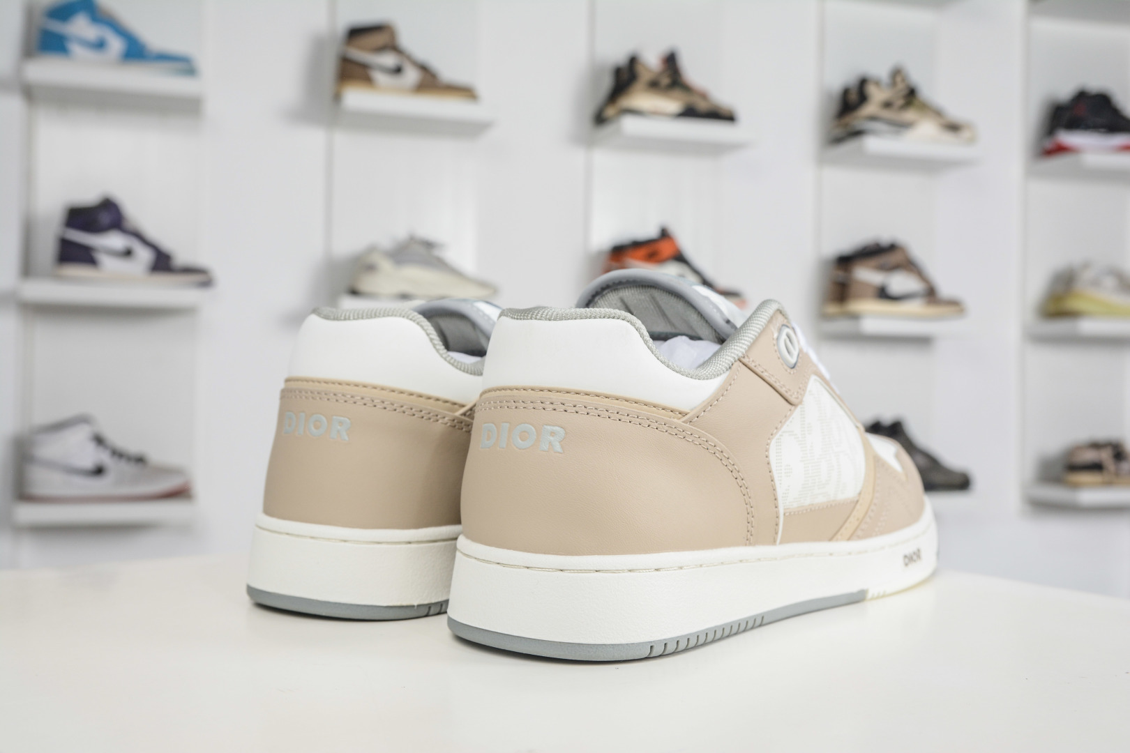 210 迪奥/Dior B27 Oblique Galaxy Low Sneakers B27系列低帮复古真皮百搭运动休闲板鞋 3SN272ZIR1-Chinese UA Cheap High Quatity Brand Clothes Bags handbags Sneakers wholesale wholesaler seller from China Factory suppliers Fashion Clothing Shoes best Quality Beautiful Price 210 迪奥/Dior B27 Oblique Galaxy Low Sneakers B27系列低帮复古真皮百搭运动休闲板鞋 3SN272ZIR1