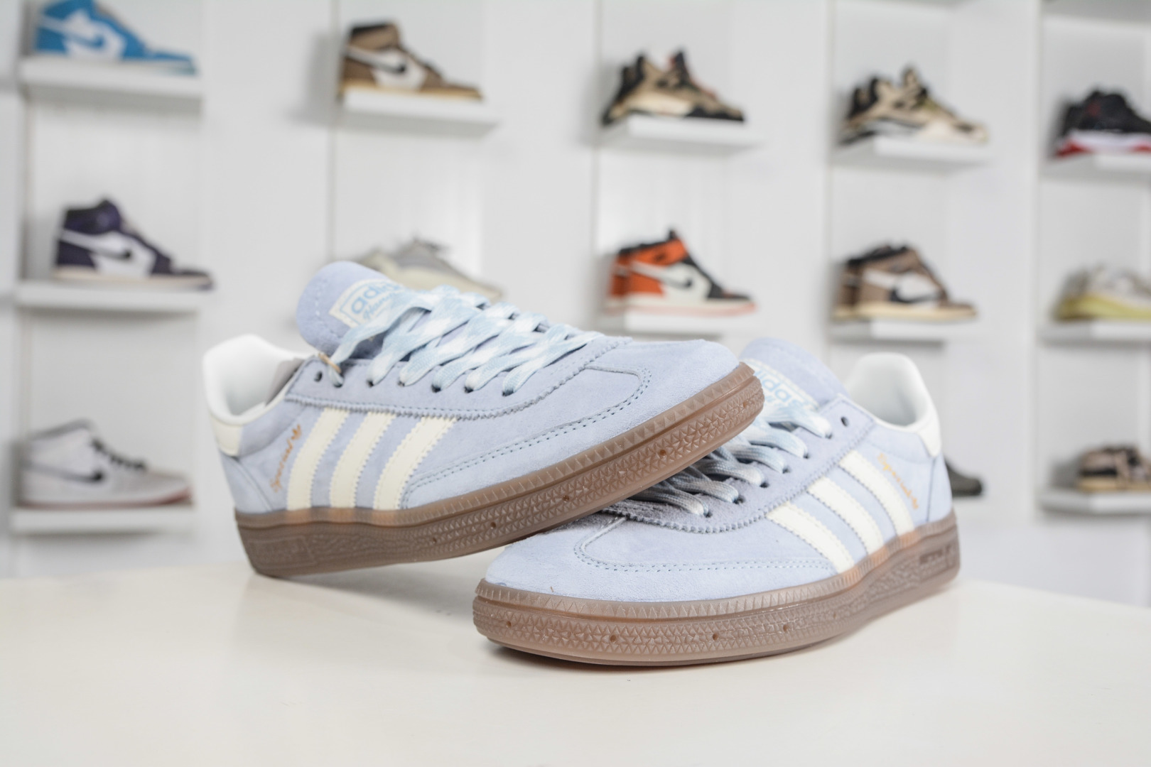 150 adidas originals HANDBALL SPEZIAL 蓝白 KI5933-Chinese UA Cheap High Quatity Brand Clothes Bags handbags Sneakers wholesale wholesaler seller from China Factory suppliers Fashion Clothing Shoes best Quality Beautiful Price 150 adidas originals HANDBALL SPEZIAL 蓝白 KI5933