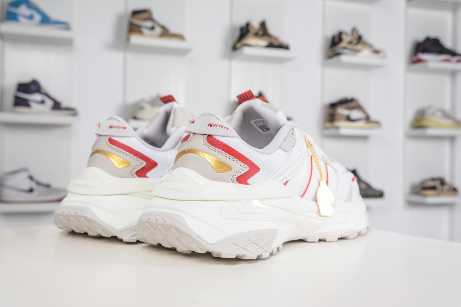 190 Adidas XLG STORM EDGE 阿迪达斯 舒适 防滑 老爹鞋 鞋面由轻薄透气的网布制成 KI1855-Chinese UA Cheap High Quatity Brand Clothes Bags handbags Sneakers wholesale wholesaler seller from China Factory suppliers Fashion Clothing Shoes best Quality Beautiful Price 190 Adidas XLG STORM EDGE 阿迪达斯 舒适 防滑 老爹鞋 鞋面由轻薄透气的网布制成 KI1855