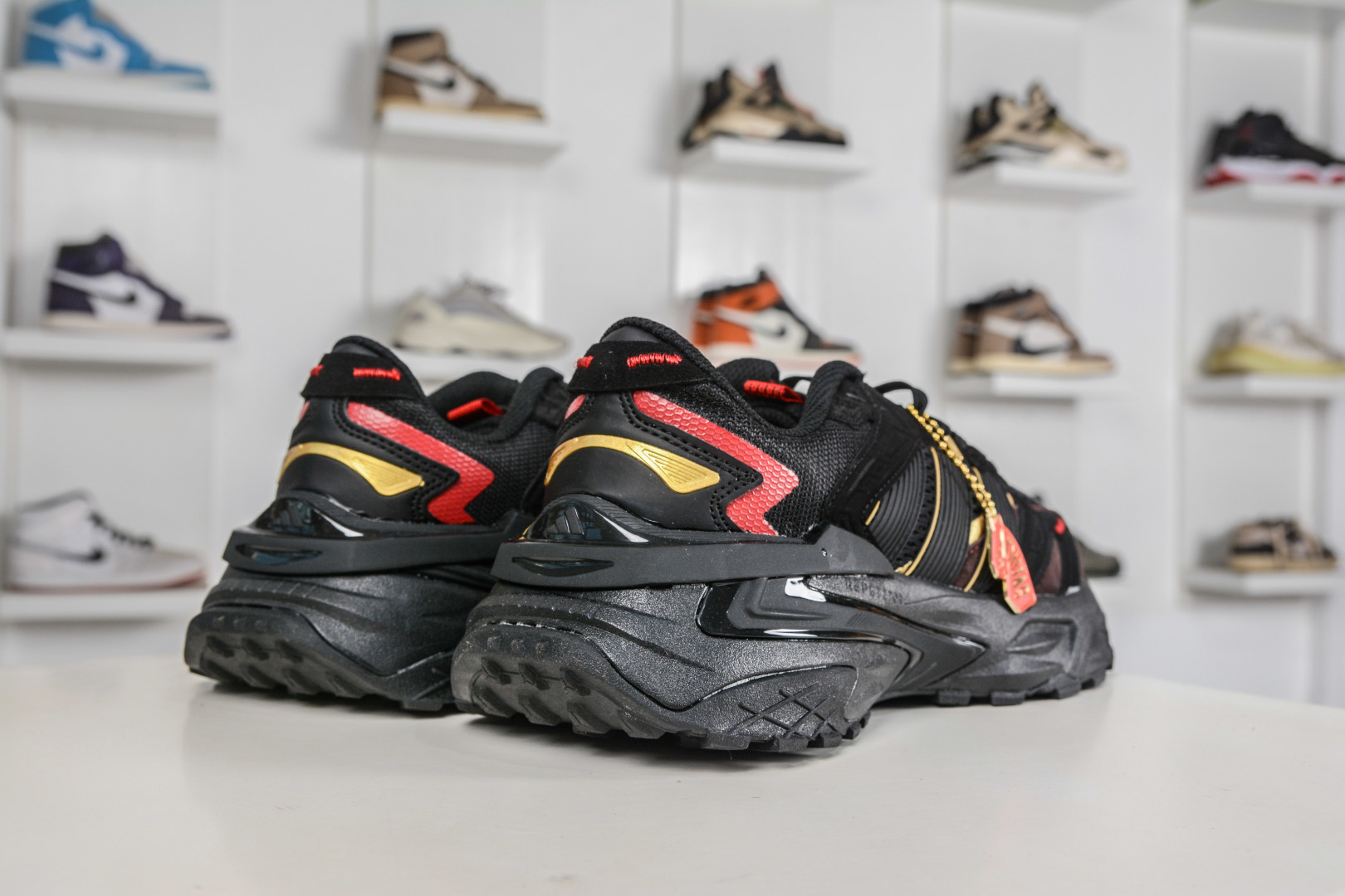 190 Adidas XLG STORM EDGE 阿迪达斯 舒适 防滑 老爹鞋 鞋面由轻薄透气的网布制成 KI1856-Chinese UA Cheap High Quatity Brand Clothes Bags handbags Sneakers wholesale wholesaler seller from China Factory suppliers Fashion Clothing Shoes best Quality Beautiful Price 190 Adidas XLG STORM EDGE 阿迪达斯 舒适 防滑 老爹鞋 鞋面由轻薄透气的网布制成 KI1856