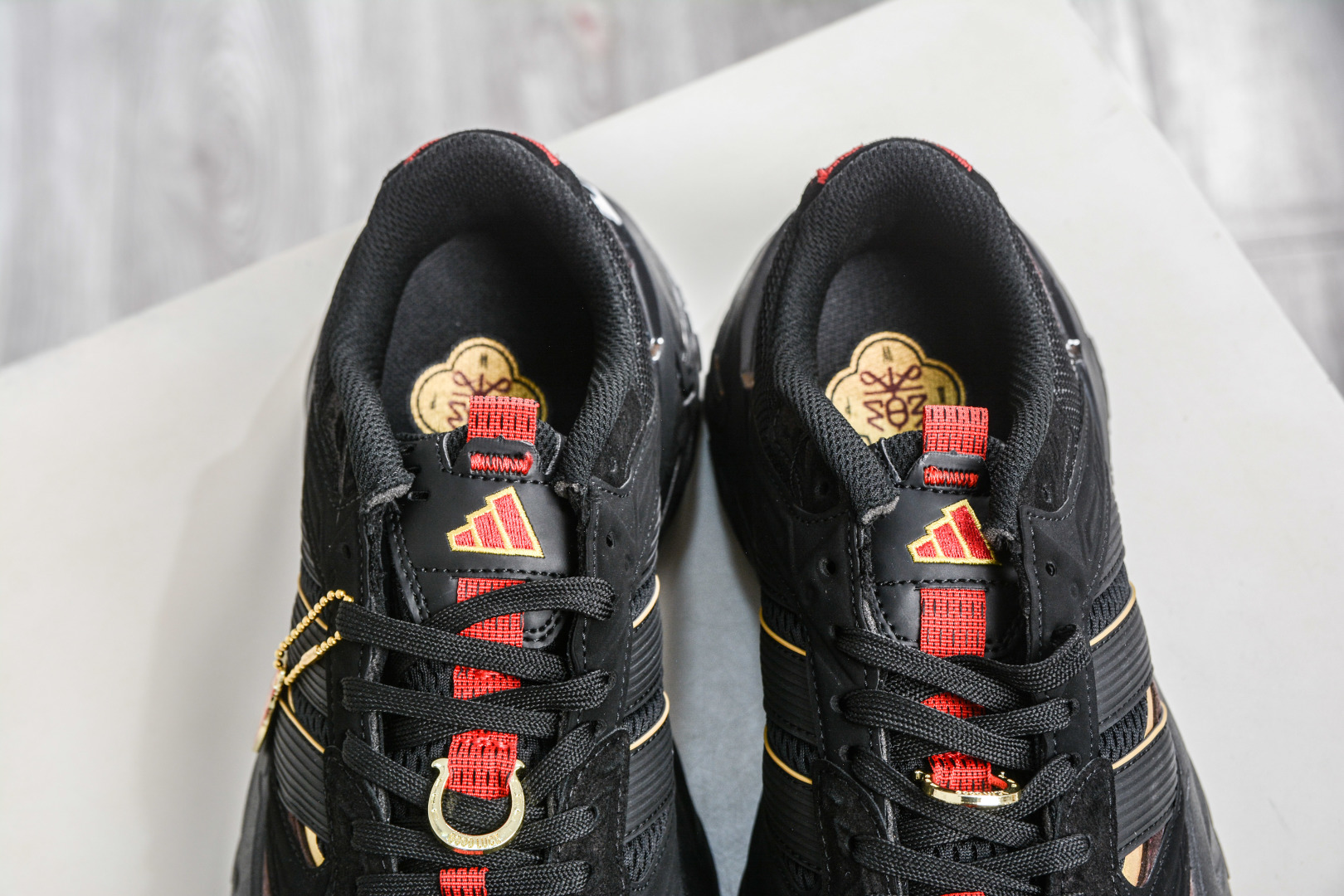 190 Adidas XLG STORM EDGE 阿迪达斯 舒适 防滑 老爹鞋 鞋面由轻薄透气的网布制成 KI1856-Chinese UA Cheap High Quatity Brand Clothes Bags handbags Sneakers wholesale wholesaler seller from China Factory suppliers Fashion Clothing Shoes best Quality Beautiful Price 190 Adidas XLG STORM EDGE 阿迪达斯 舒适 防滑 老爹鞋 鞋面由轻薄透气的网布制成 KI1856