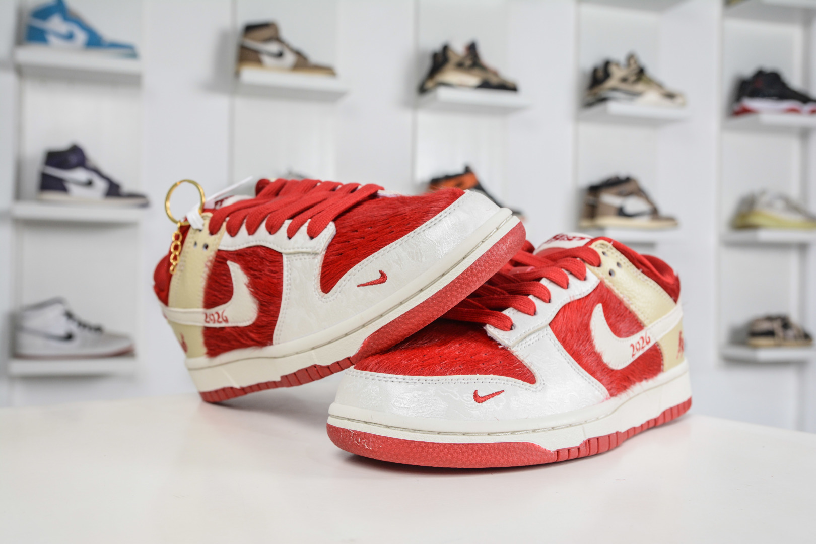 290 Nike SB Dunk Low 马年限定 米白红马毛 DS6608-020-Chinese UA Cheap High Quatity Brand Clothes Bags handbags Sneakers wholesale wholesaler seller from China Factory suppliers Fashion Clothing Shoes best Quality Beautiful Price 290 Nike SB Dunk Low 马年限定 米白红马毛 DS6608-020