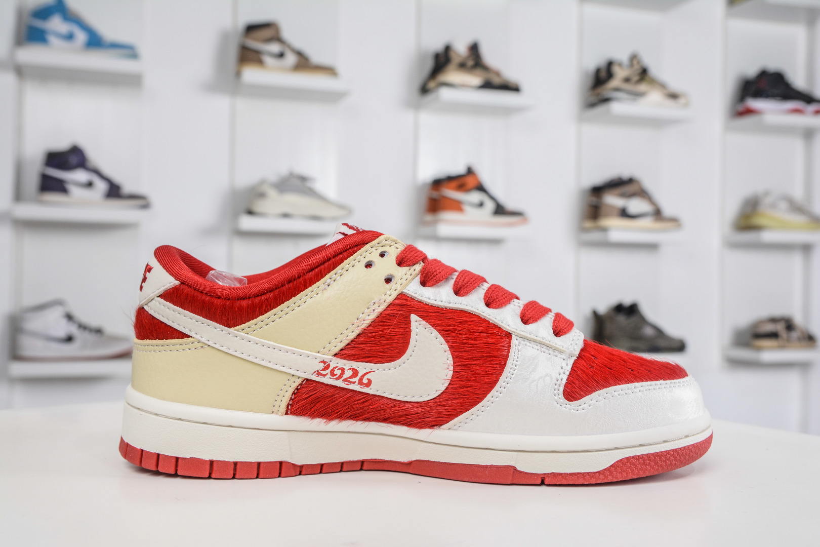 290 Nike SB Dunk Low 马年限定 米白红马毛 DS6608-020-Chinese UA Cheap High Quatity Brand Clothes Bags handbags Sneakers wholesale wholesaler seller from China Factory suppliers Fashion Clothing Shoes best Quality Beautiful Price 290 Nike SB Dunk Low 马年限定 米白红马毛 DS6608-020