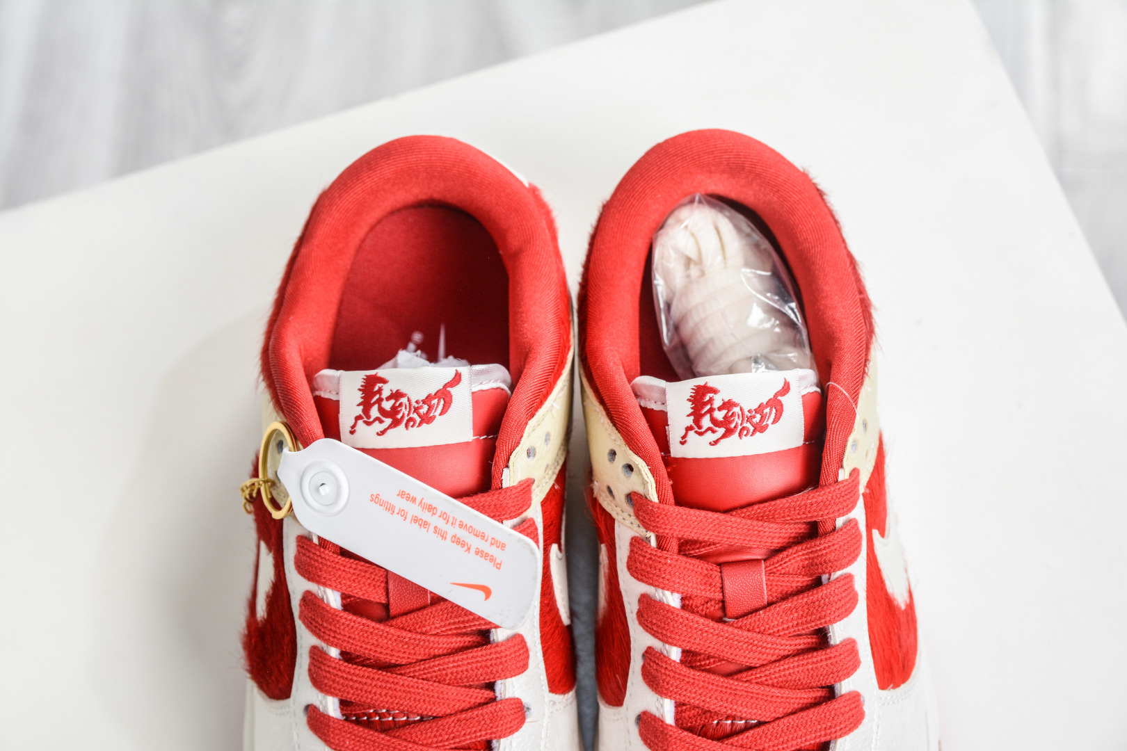 290 Nike SB Dunk Low 马年限定 米白红马毛 DS6608-020-Chinese UA Cheap High Quatity Brand Clothes Bags handbags Sneakers wholesale wholesaler seller from China Factory suppliers Fashion Clothing Shoes best Quality Beautiful Price 290 Nike SB Dunk Low 马年限定 米白红马毛 DS6608-020