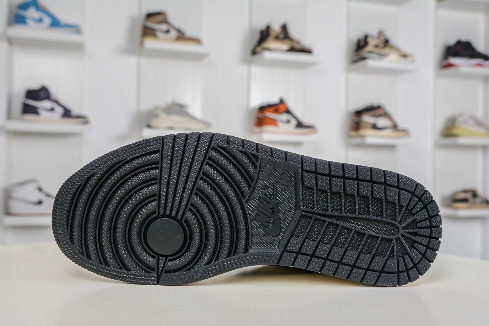 270 TS x Air Jordan 1 Retro Low x The North Face 北面联名-米白黑 LD2028-071