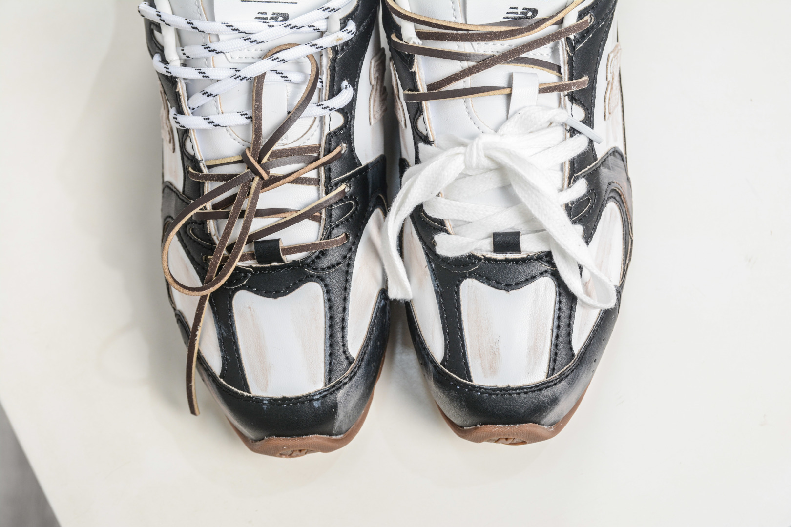 220 Miu Miu x New Balance联名款运动鞋 New Balance 530 学院少女风 联名款只保留了旧版NB530
