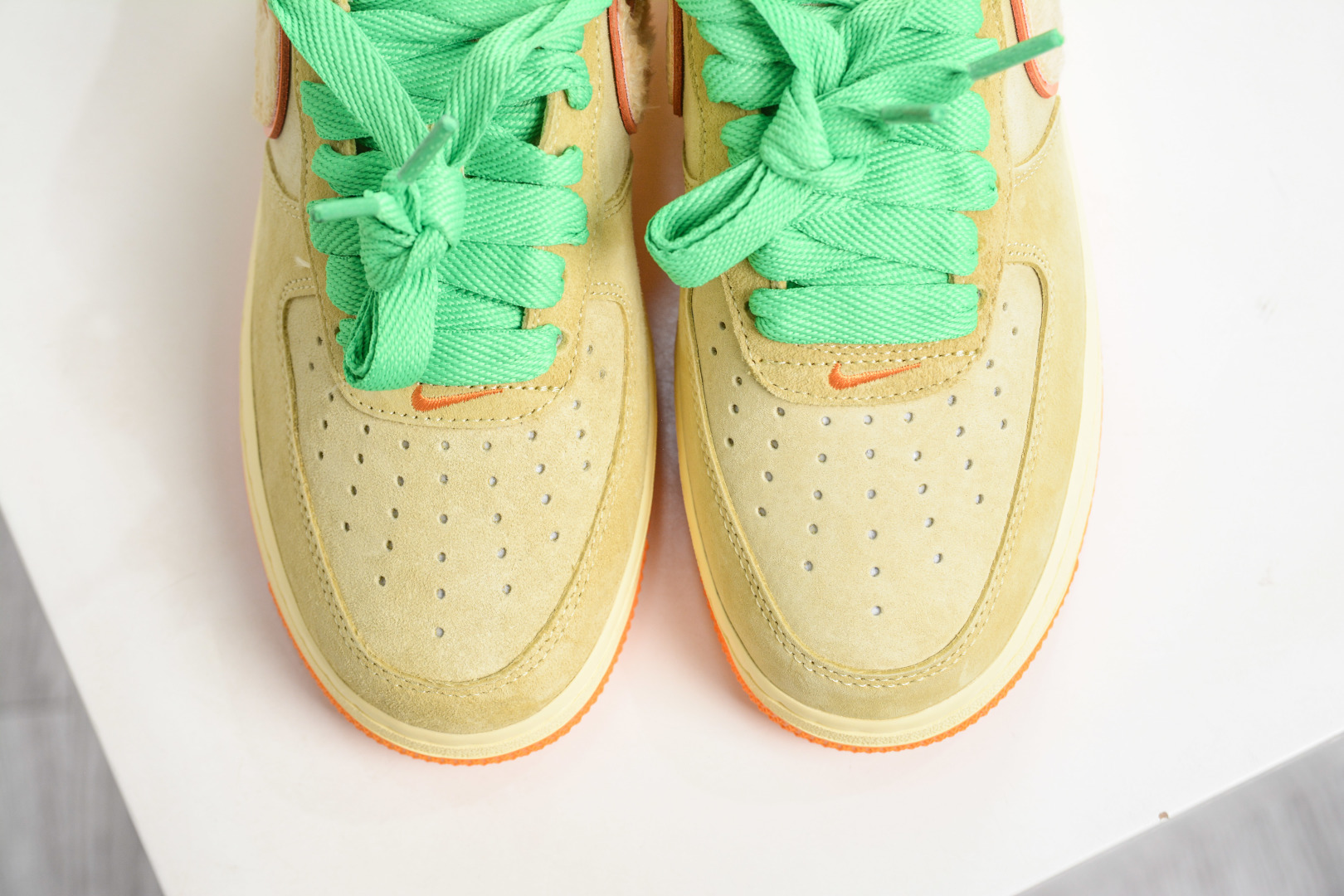 330 TOP版 220 HY版 多版本供应 TOP版DOAF x Air Force 1 Low 俄勒冈小黄鸭 IU7612-700