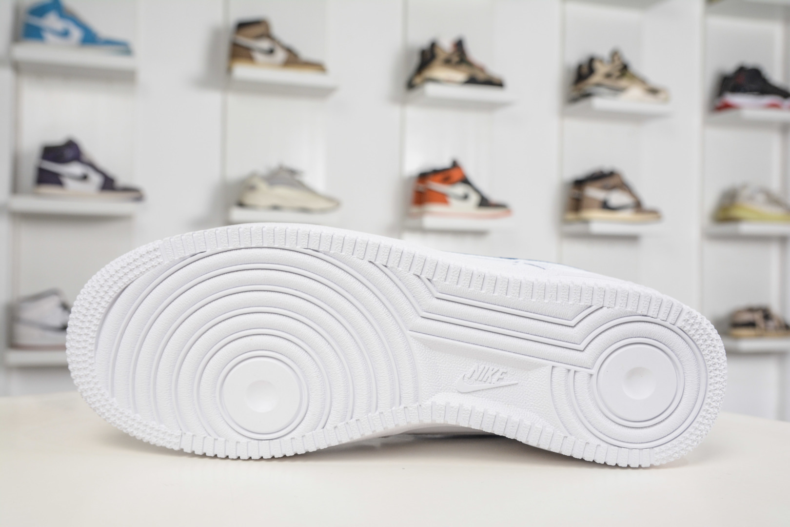 200 HY版Nike Air Force 1 Low 07 白蓝 FJ4146-123-Chinese UA Cheap High Quatity Brand Clothes Bags handbags Sneakers wholesale wholesaler seller from China Factory suppliers Fashion Clothing Shoes best Quality Beautiful Price 200 HY版Nike Air Force 1 Low 07 白蓝 FJ4146-123