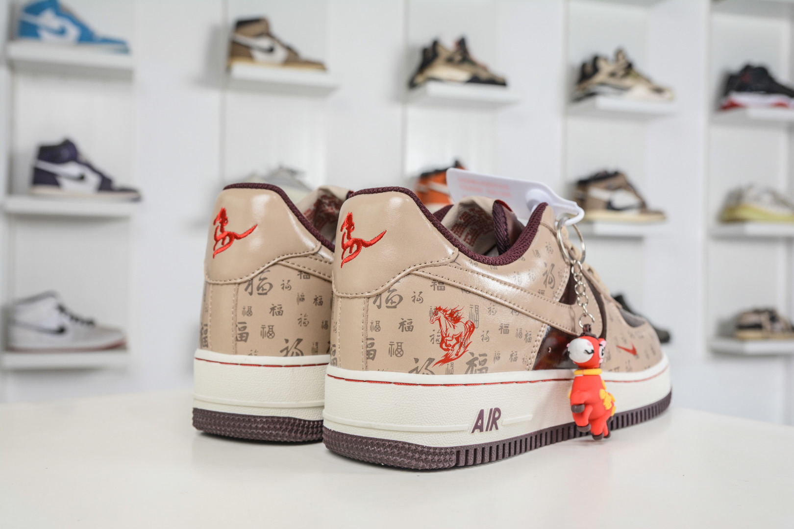260 Nike Air Force 1 Low 07 马年限定 福韵米红 NH0601-501-Chinese UA Cheap High Quatity Brand Clothes Bags handbags Sneakers wholesale wholesaler seller from China Factory suppliers Fashion Clothing Shoes best Quality Beautiful Price 260 Nike Air Force 1 Low 07 马年限定 福韵米红 NH0601-501
