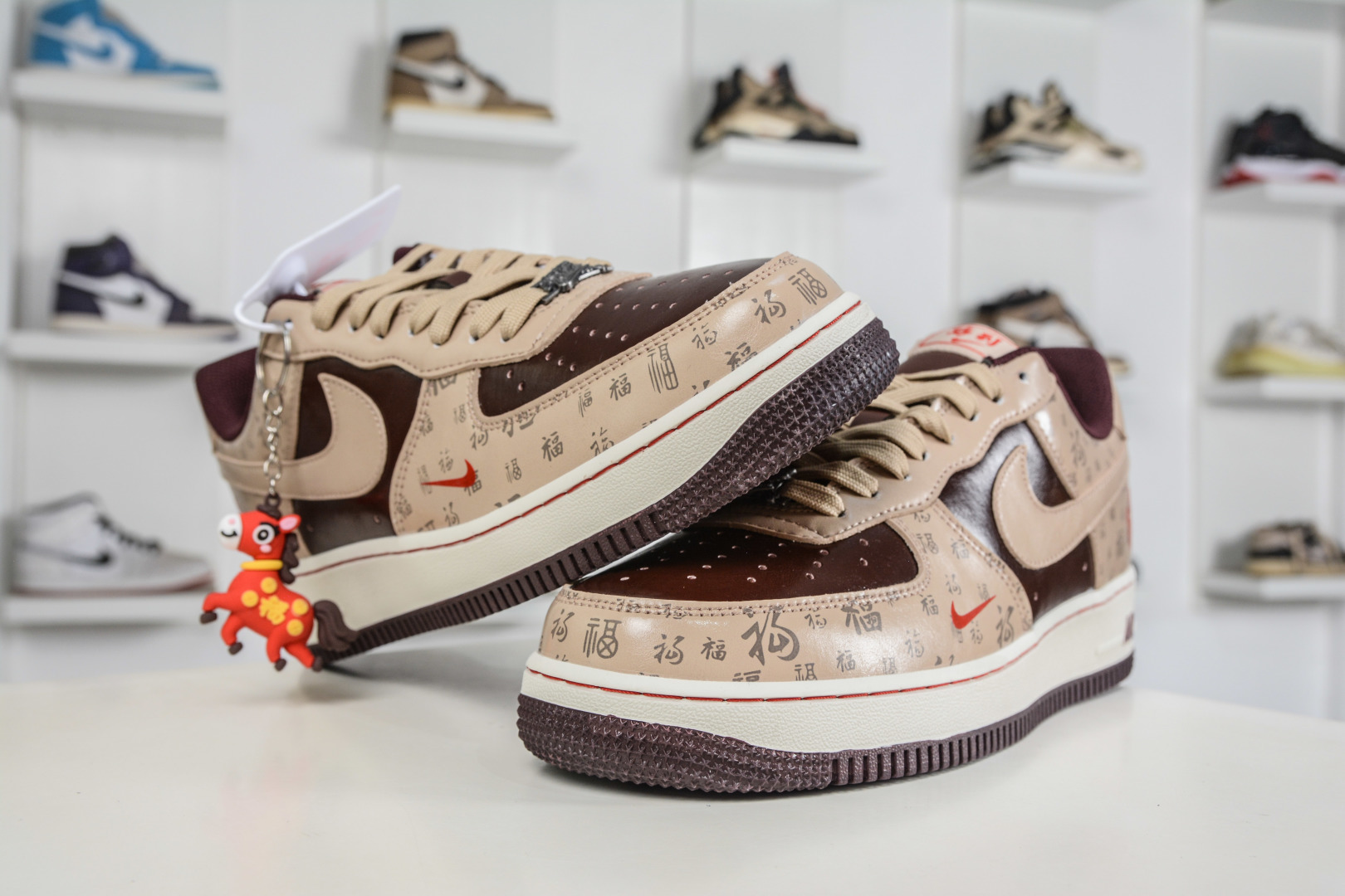 260 Nike Air Force 1 Low 07 马年限定 福韵米红 NH0601-501-Chinese UA Cheap High Quatity Brand Clothes Bags handbags Sneakers wholesale wholesaler seller from China Factory suppliers Fashion Clothing Shoes best Quality Beautiful Price 260 Nike Air Force 1 Low 07 马年限定 福韵米红 NH0601-501