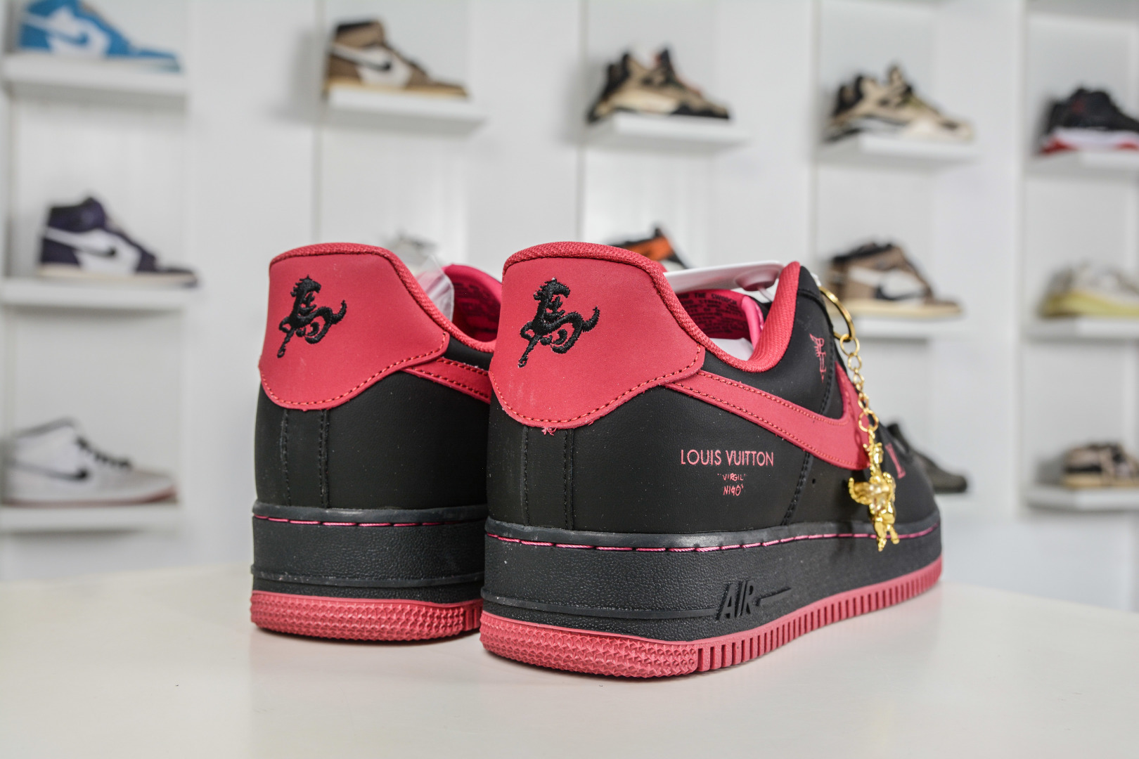 260 Nike Air Force 1 Low 07 x Louis Vuitton LV联名-墨黑玫红 FV3694-102-Chinese UA Cheap High Quatity Brand Clothes Bags handbags Sneakers wholesale wholesaler seller from China Factory suppliers Fashion Clothing Shoes best Quality Beautiful Price 260 Nike Air Force 1 Low 07 x Louis Vuitton LV联名-墨黑玫红 FV3694-102