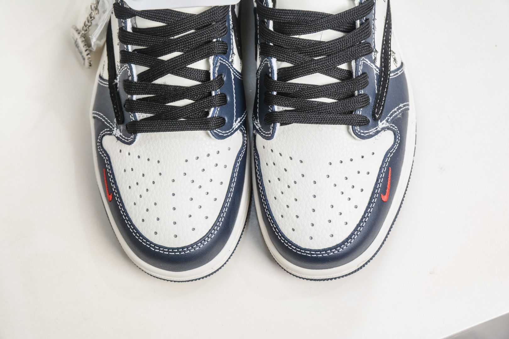 270 TS x Air Jordan x Stussy AJ1 Low 倒钩低帮联名斯图西-白蓝黑 JW1188-170-Chinese UA Cheap High Quatity Brand Clothes Bags handbags Sneakers wholesale wholesaler seller from China Factory suppliers Fashion Clothing Shoes best Quality Beautiful Price 270 TS x Air Jordan x Stussy AJ1 Low 倒钩低帮联名斯图西-白蓝黑 JW1188-170