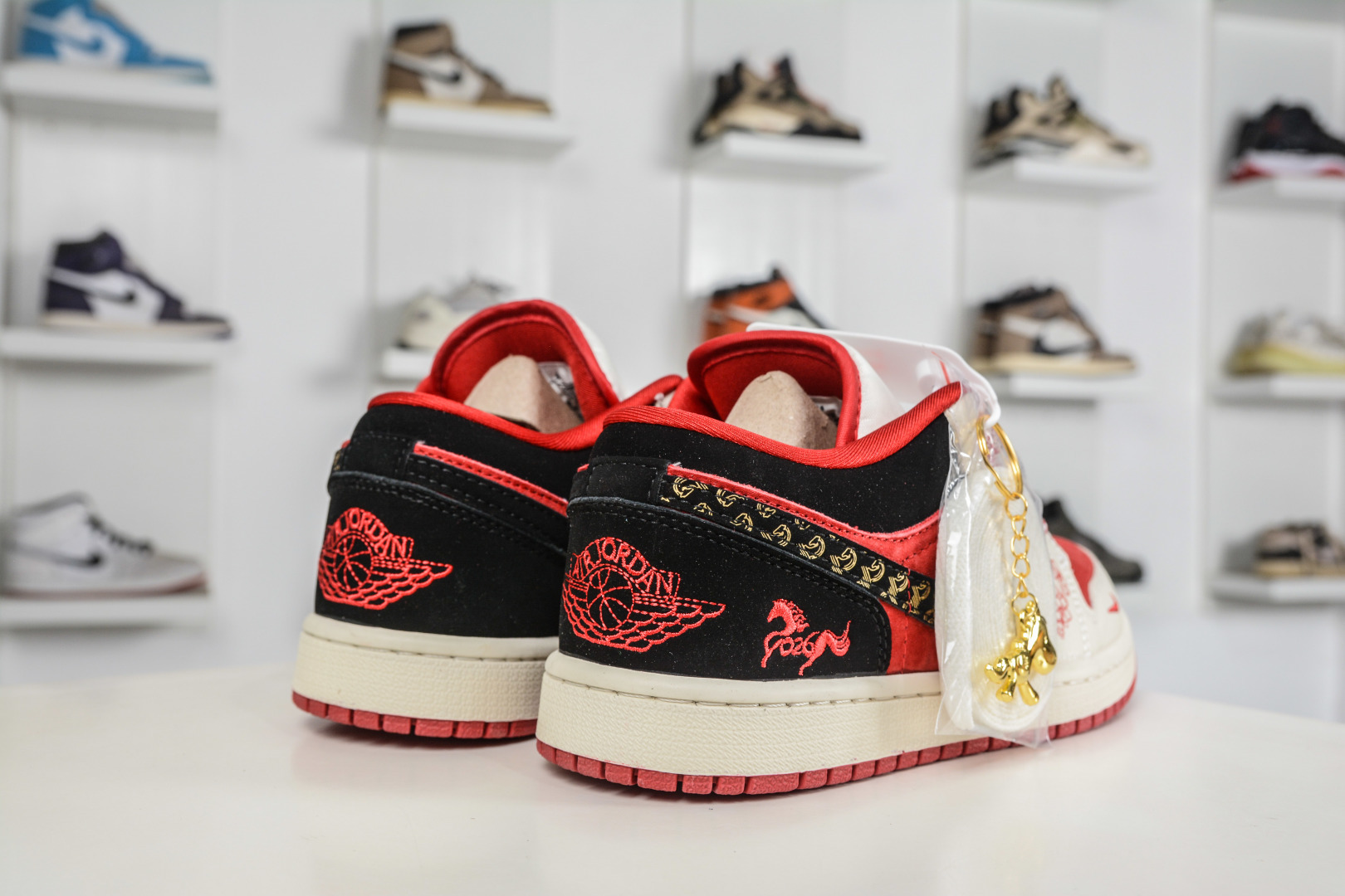 270 Nike Air Jordan 1 Low 马年限定-白红黑 定制配色 LD8888-013-Chinese UA Cheap High Quatity Brand Clothes Bags handbags Sneakers wholesale wholesaler seller from China Factory suppliers Fashion Clothing Shoes best Quality Beautiful Price 270 Nike Air Jordan 1 Low 马年限定-白红黑 定制配色 LD8888-013
