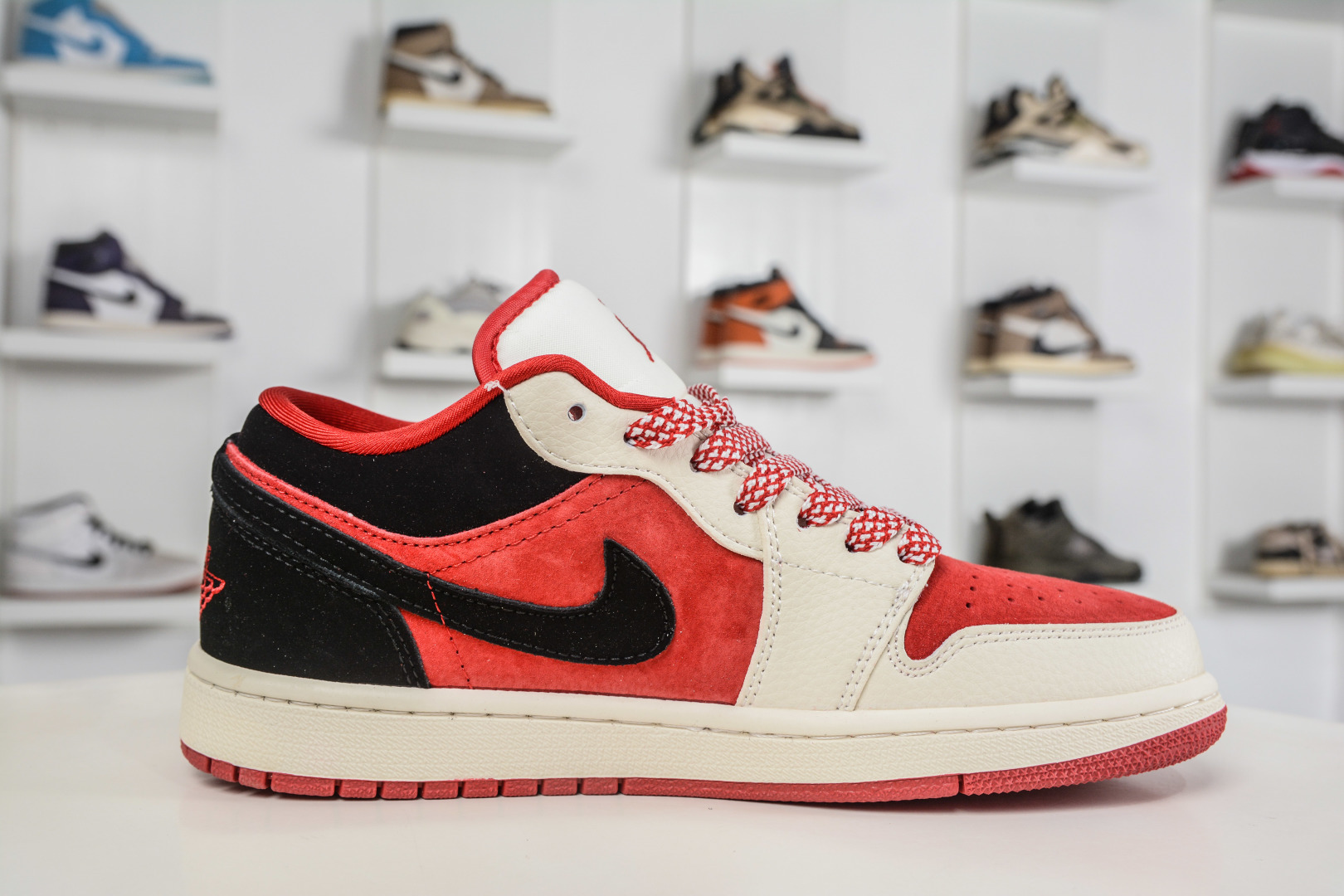 270 Nike Air Jordan 1 Low 马年限定-白红黑 定制配色 LD8888-013-Chinese UA Cheap High Quatity Brand Clothes Bags handbags Sneakers wholesale wholesaler seller from China Factory suppliers Fashion Clothing Shoes best Quality Beautiful Price 270 Nike Air Jordan 1 Low 马年限定-白红黑 定制配色 LD8888-013